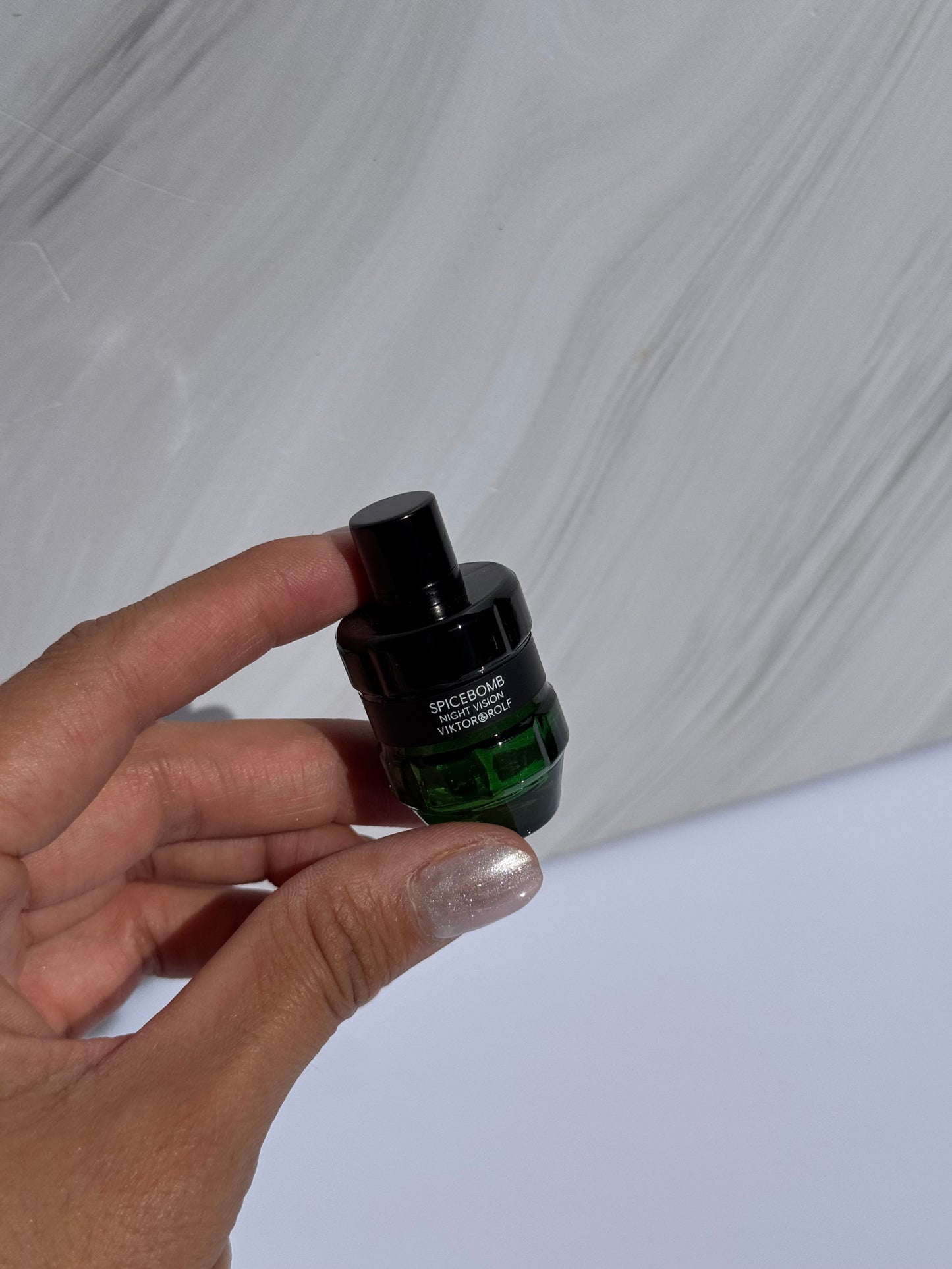 Mini Eau de Toilette SPICEBOMB Night Vision Victor&Rolf 7ml para Hombre