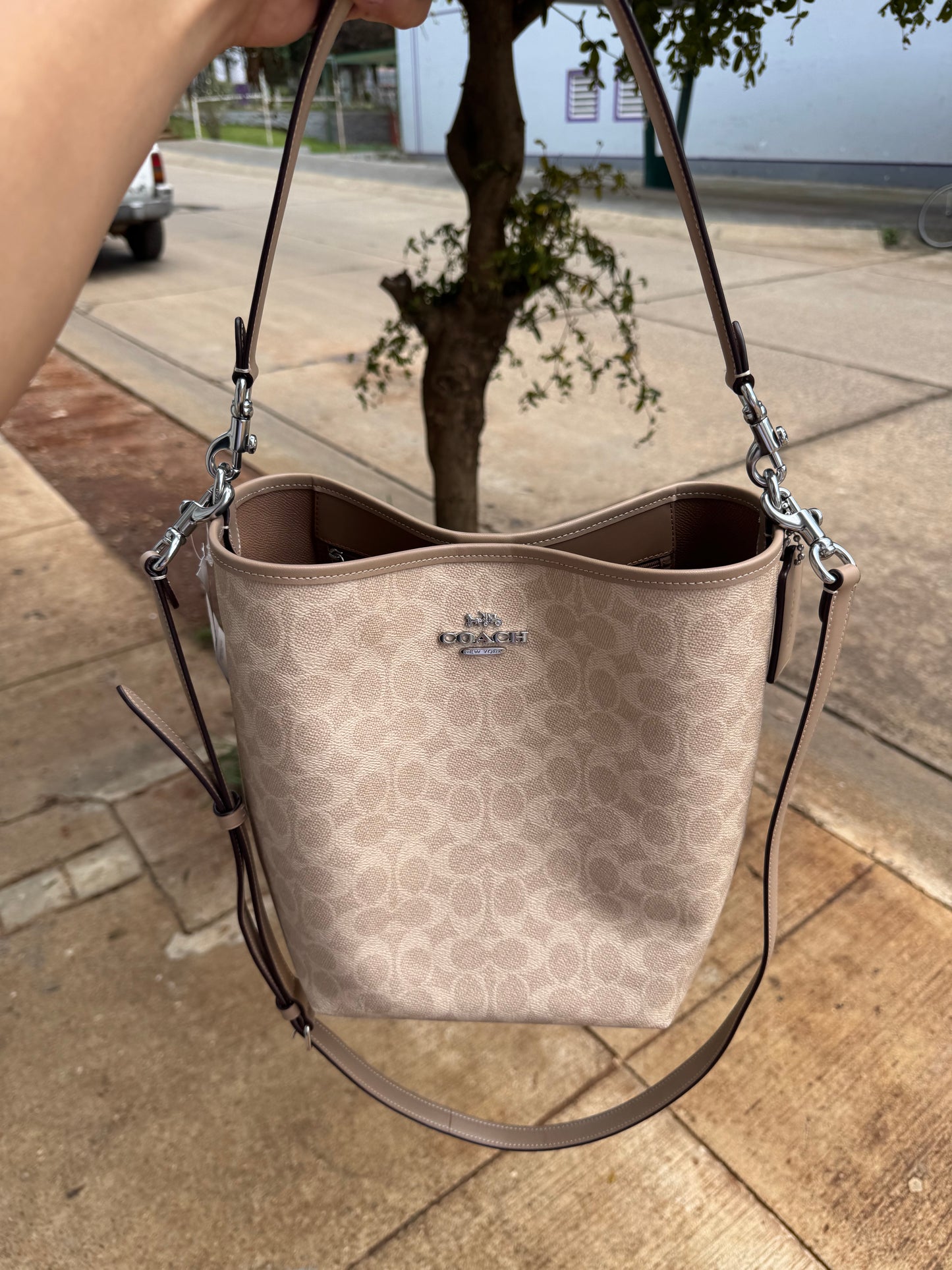 City Large Bucket Bag In Signature Canvas COACH
