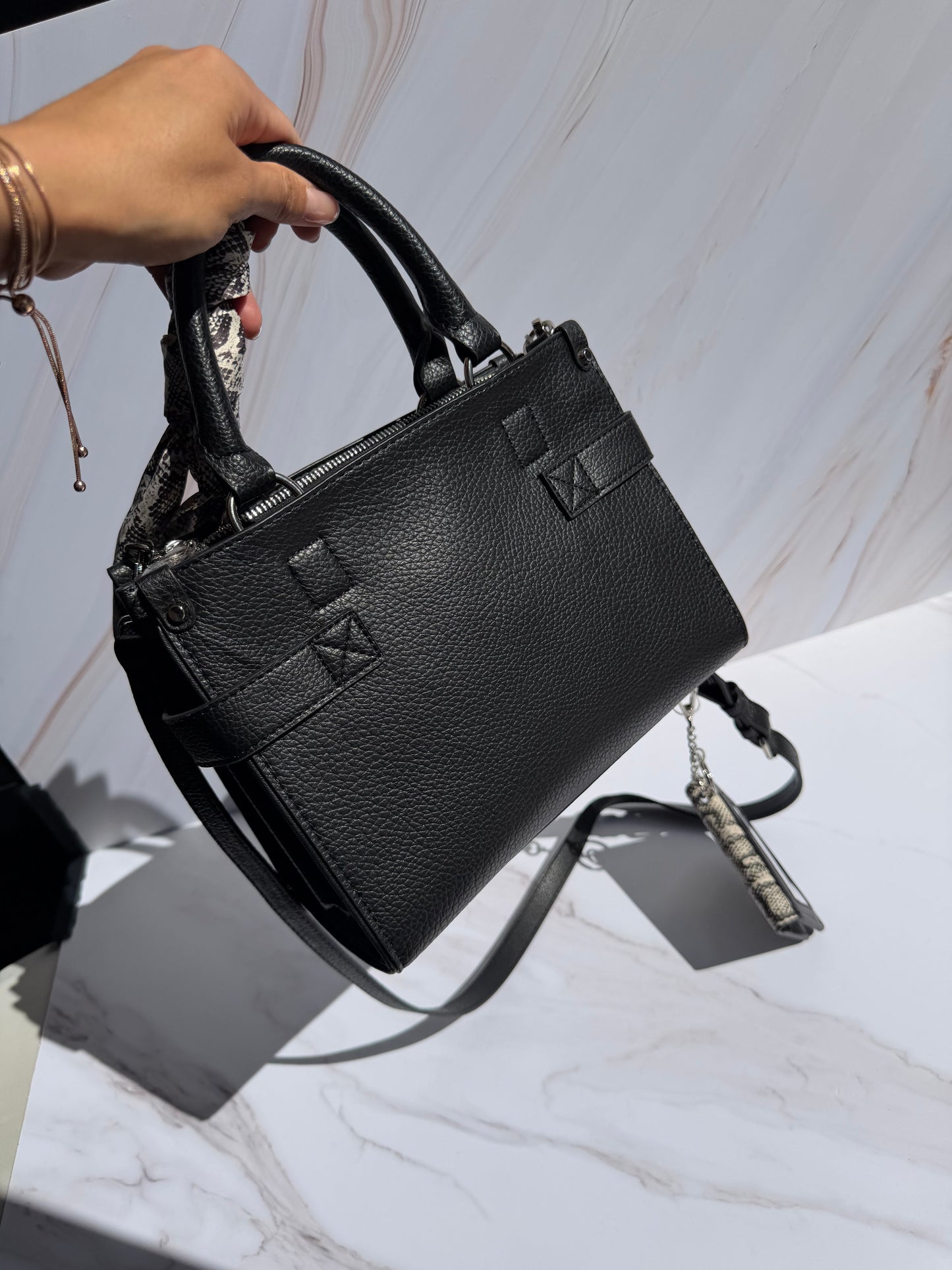 Crossbody Steve Madden Negra/Print Serpiente