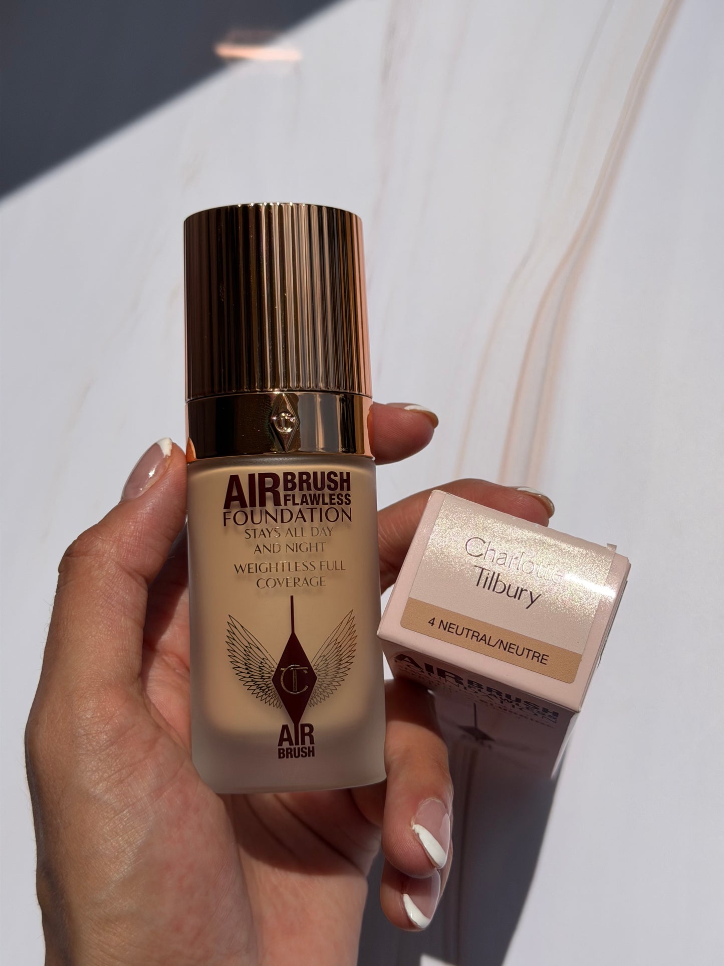 Charlotte Tilbury- Airbrush Flawless Blurring & Matte Full Coverage Foundation