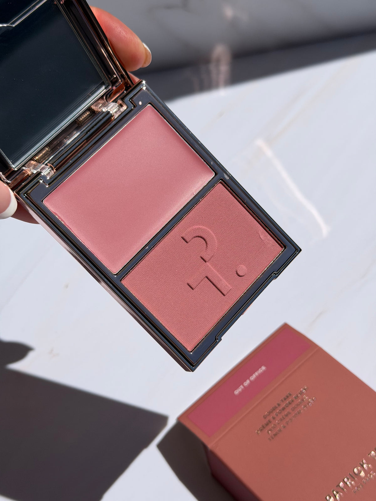 PATRICK TA-Major Headlines Double-Take Crème & Powder Blush Duo TONO- OUT OF OFFICE