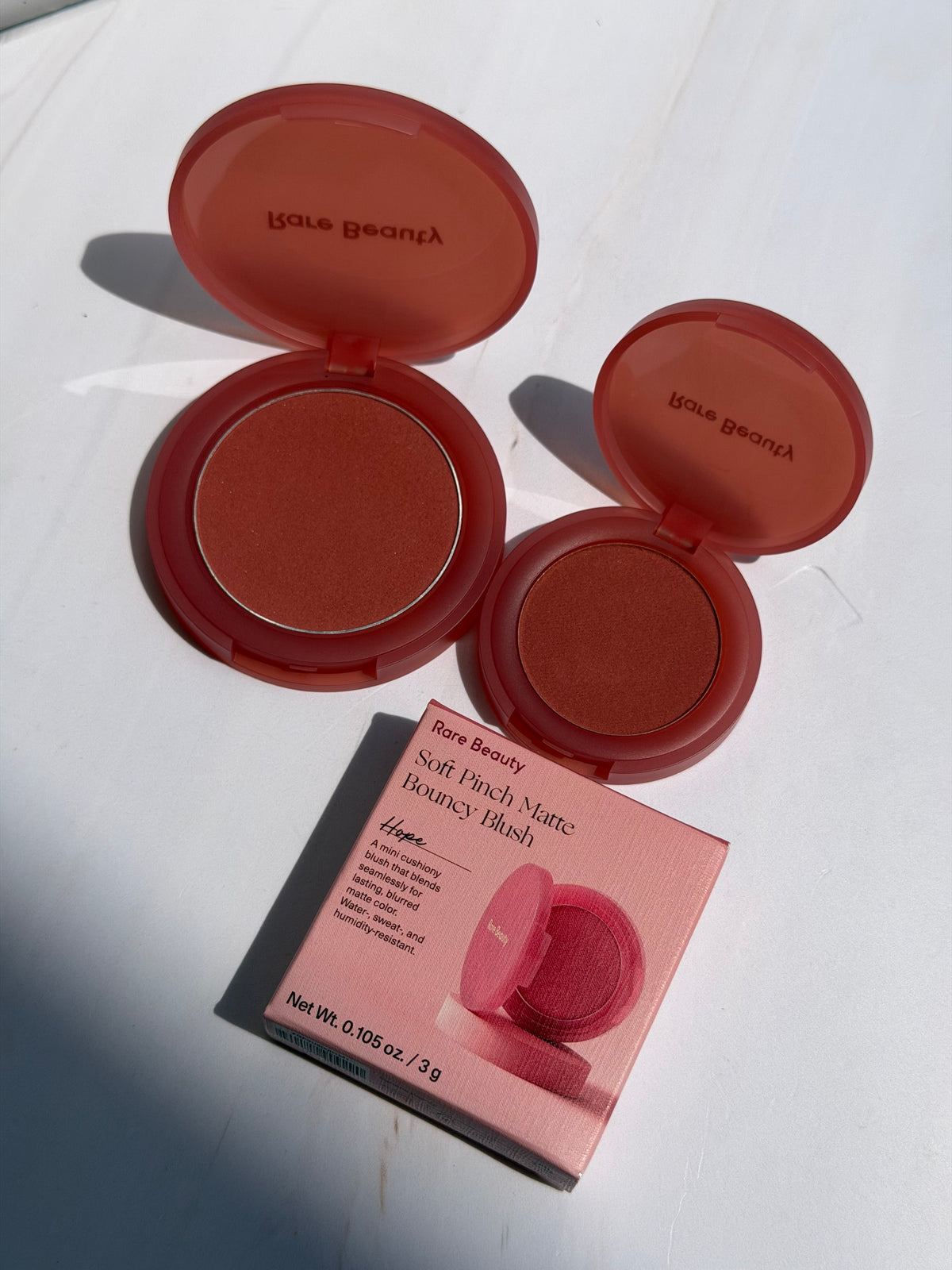 Rare Beauty- MINI Soft Pinch Matte Bouncy Blush (sin caja) Tono- Hope