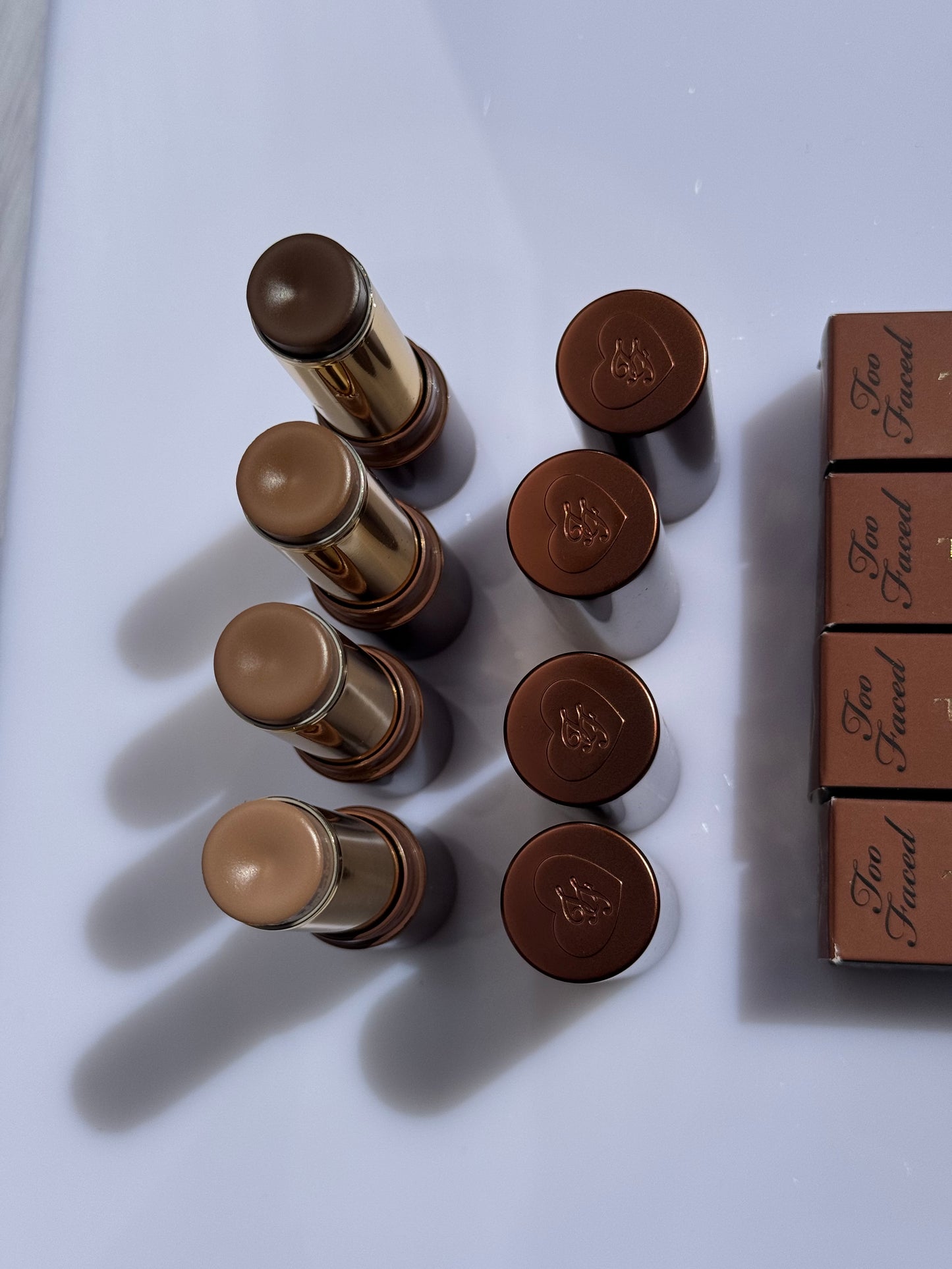 Too Faced- Chocolate Soleil Melting Bronzing & Sculpting Stick