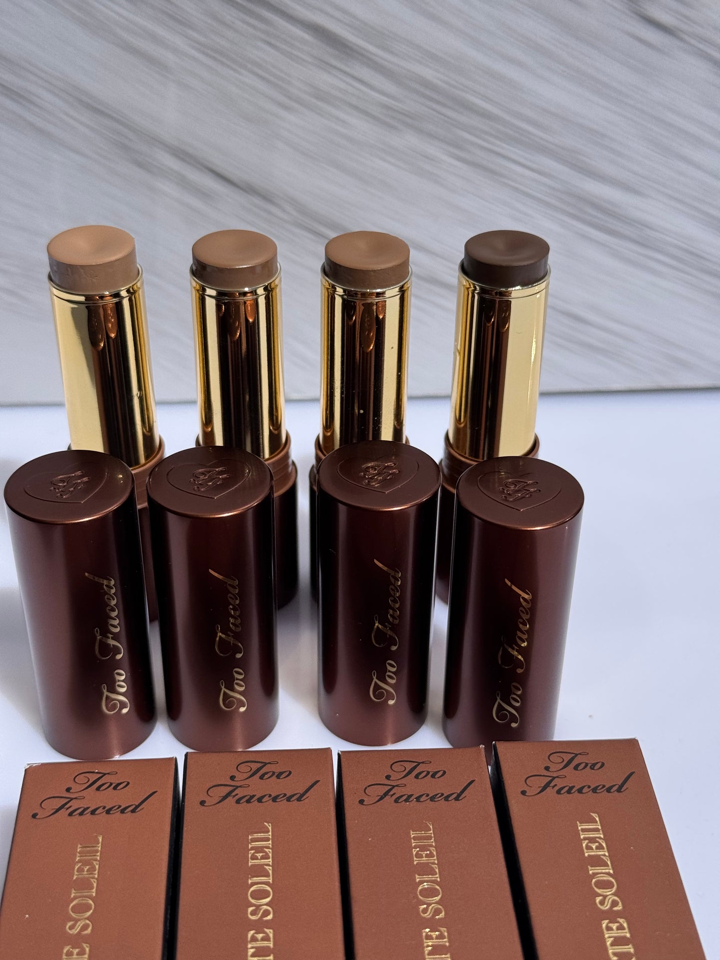Too Faced- Chocolate Soleil Melting Bronzing & Sculpting Stick