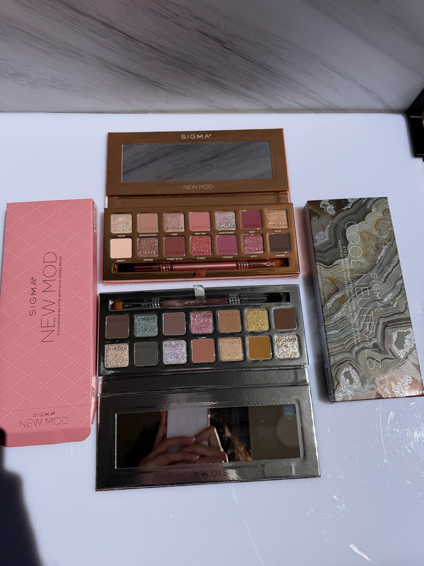 Sigma Beauty-Cool Neutrals Eyeshadow Palette