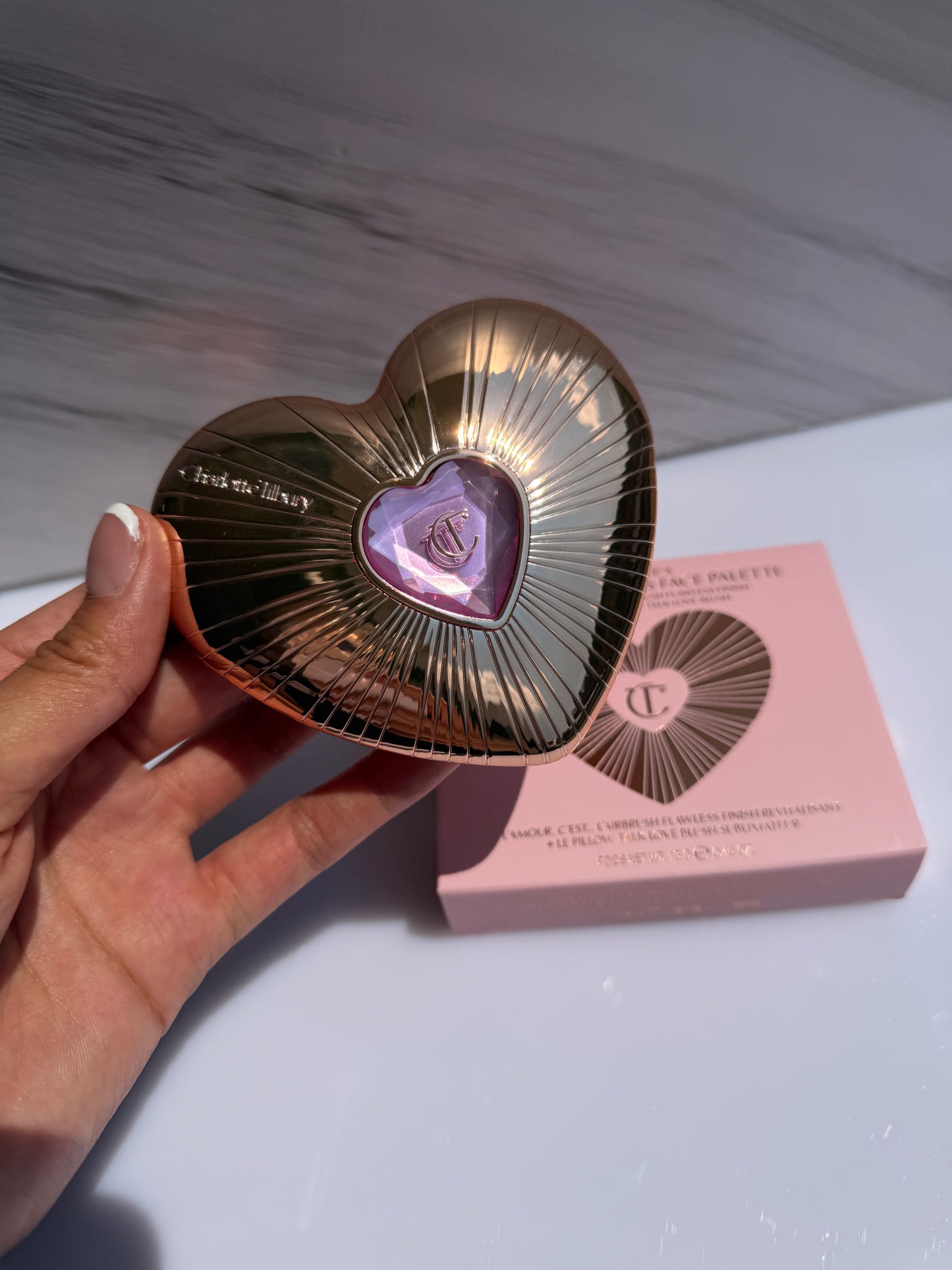Charlotte Tilbury- Pillow Talk Beauty Soulmates Airbrush Flawless Finish Brightening and Blush Powder Palette