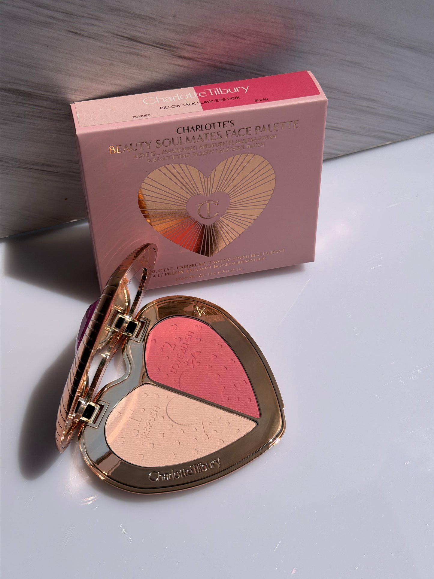 Charlotte Tilbury- Pillow Talk Beauty Soulmates Airbrush Flawless Finish Brightening and Blush Powder Palette