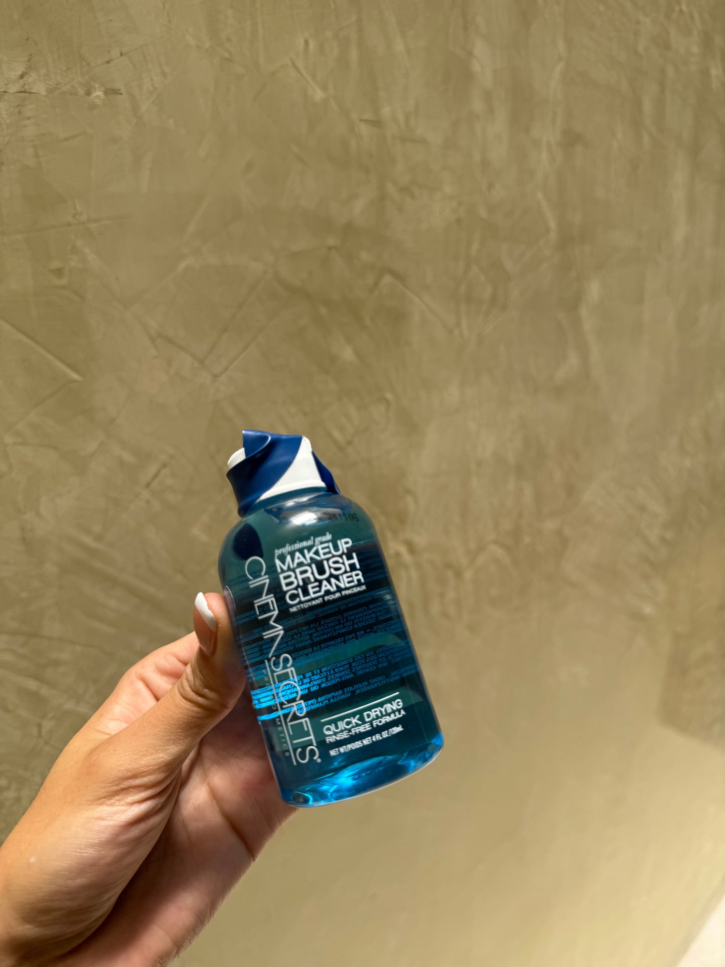 Cinema Secrets Professional Brush Cleaner 4 oz 120ml