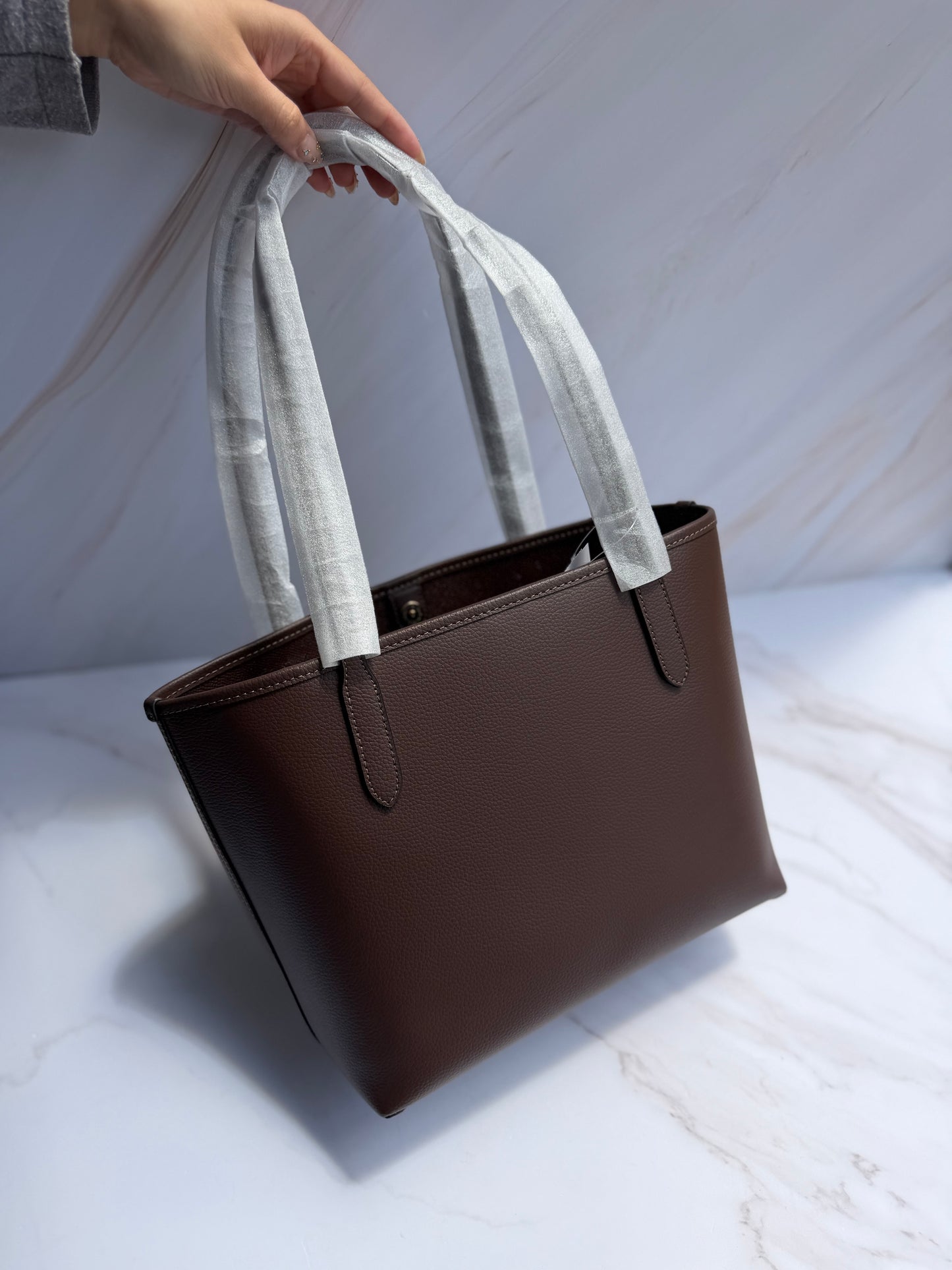Medium City Tote Bag- Maple (café)