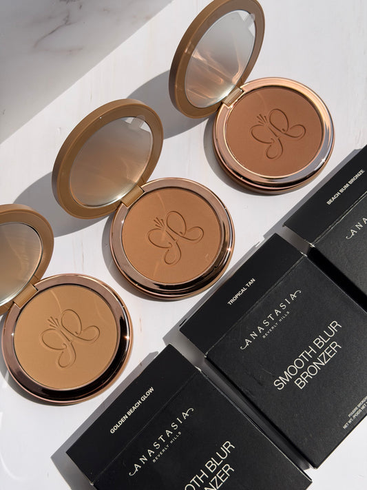 Anastasia Beverly Hills- Smooth Blur Matte Powder Bronzer