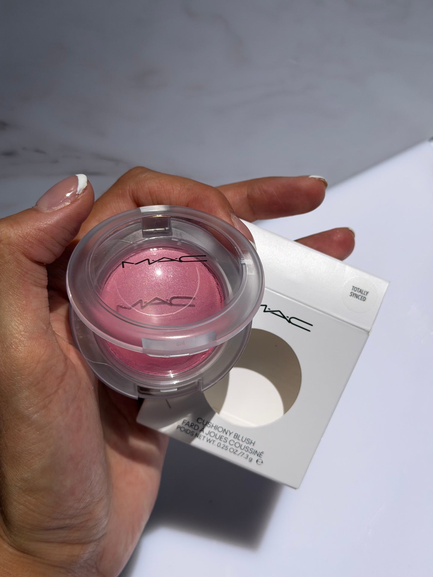 MAC Cosmetics-Glow Play Cushiony Lightweight Buildable Blurring Blush