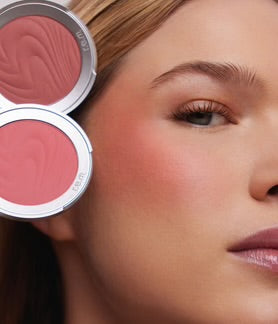 R.e.m. Beauty - hypernova satin matte blush