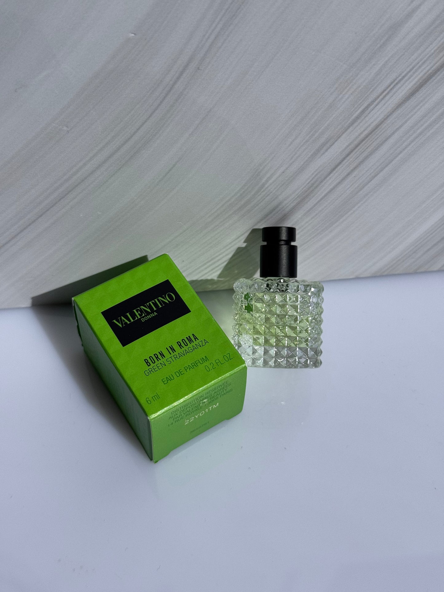 MINI Valentino Donna Born in Roma Green Stravaganza Eau de Parfum with Vanilla & Tea Accord 6ml