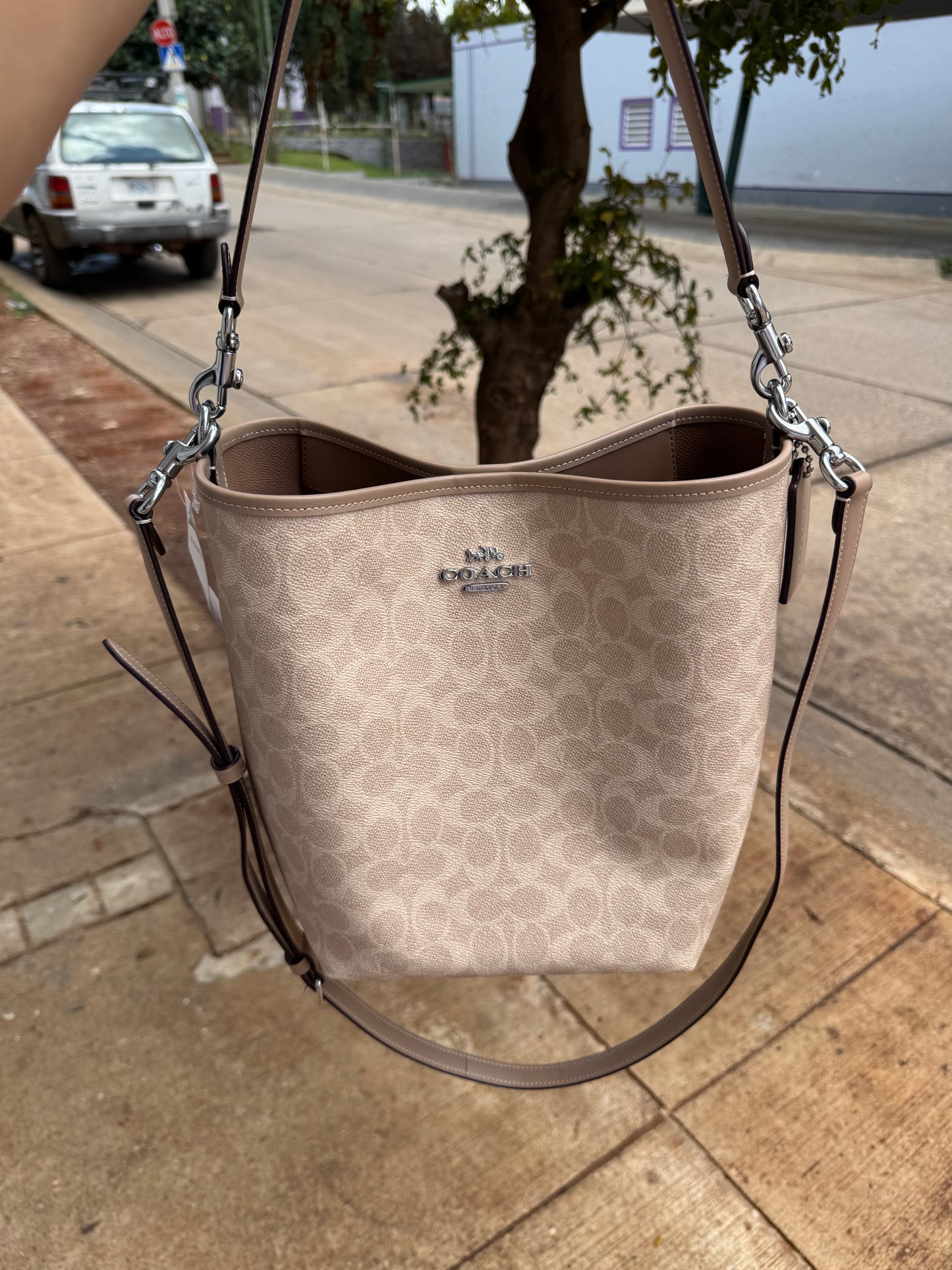City Large Bucket Bag In Signature Canvas COACH