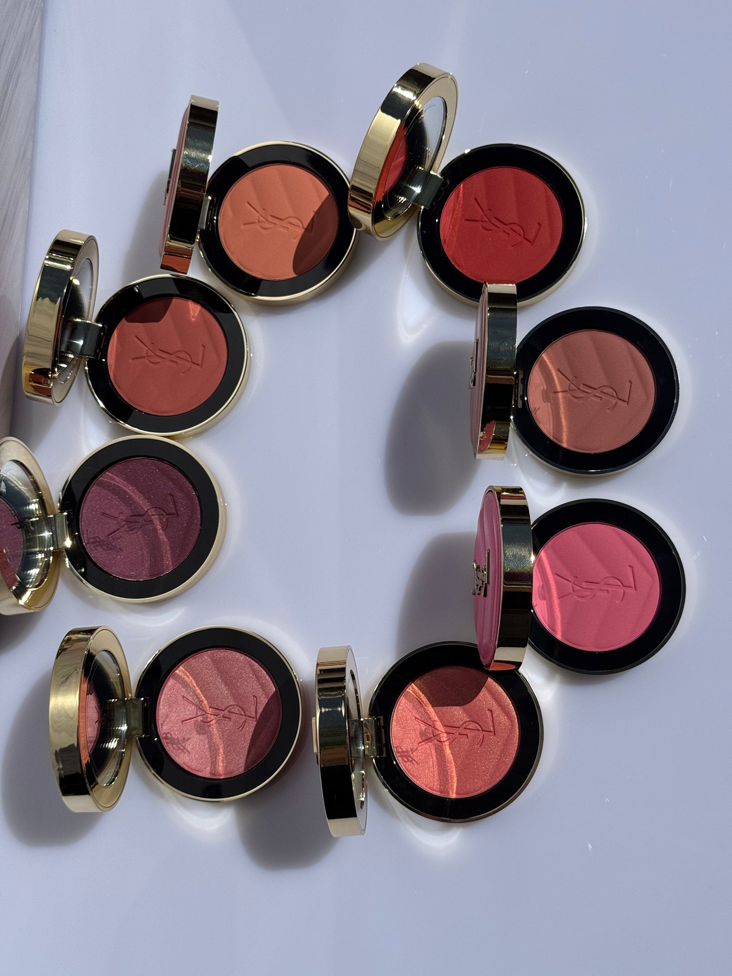 Yves Saint Laurent Make Me Blush 24H Buildable Powder Blush tono-  83 Spicy Berry YSL