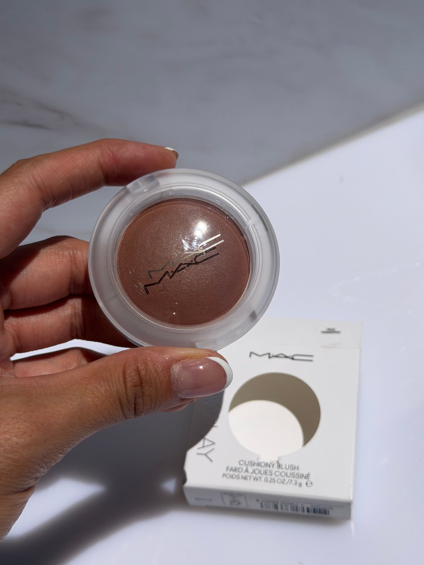 MAC Cosmetics-Glow Play Cushiony Lightweight Buildable Blurring Blush