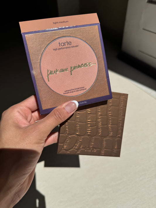 Park ave princess™ waterproof face & body bronzer Tono- Light-medium Tarte
