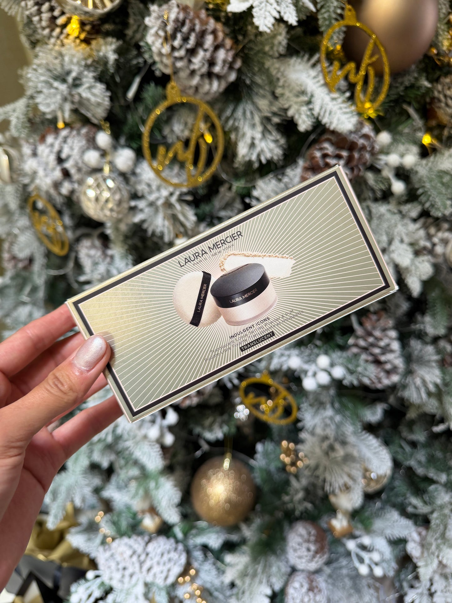 Laura Mercier Indulgent Icons Translucent Loose Powder & Velour Puff Duo Gift Set