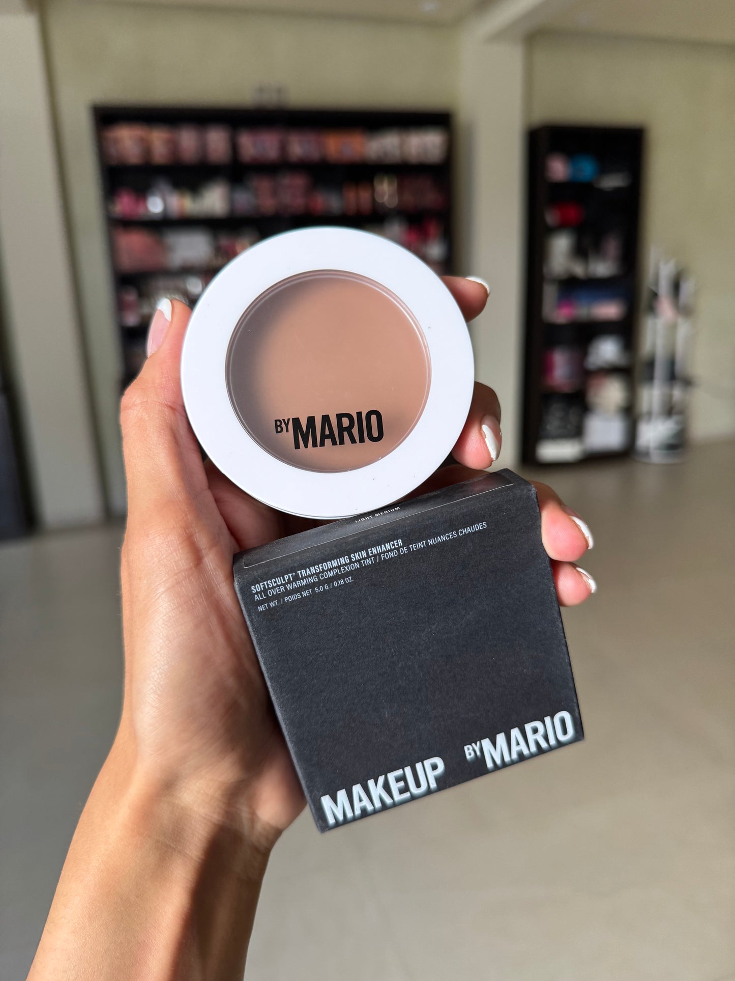 MAKEUP BY MARIO SoftSculpt Transforming Skin Enhancer- TONO- LIGHT MEDIUM