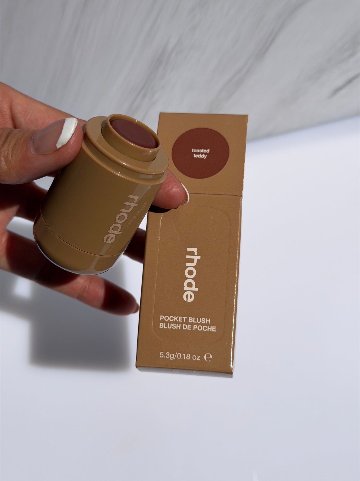 Pocket Blush Rhode tono Toasted Teddy
