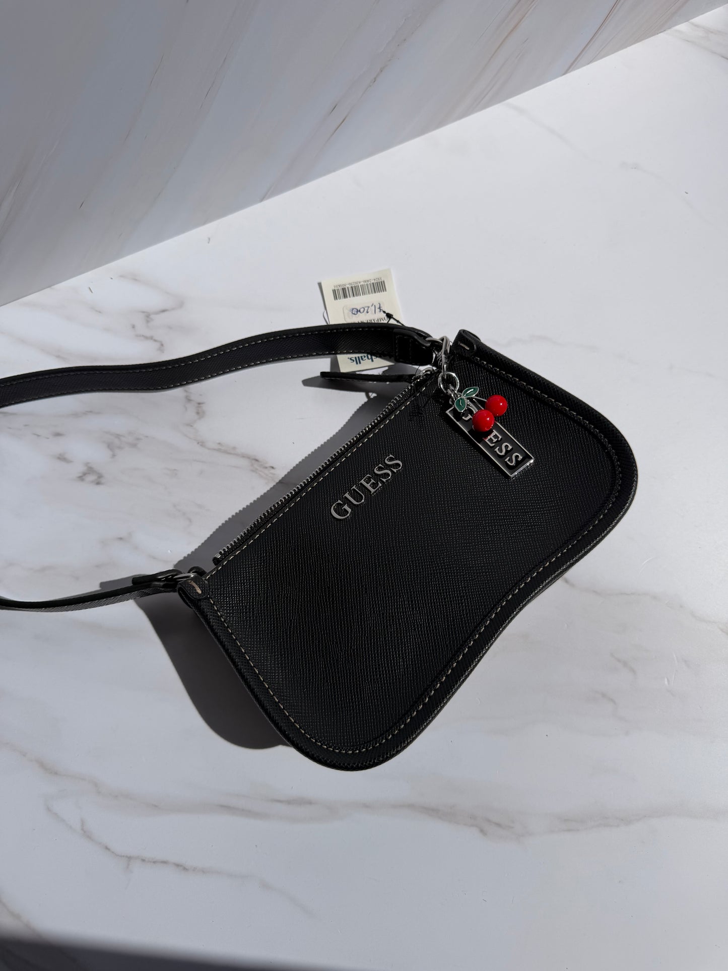 Mini Hand Bag GUESS Negra Charm Cerezas