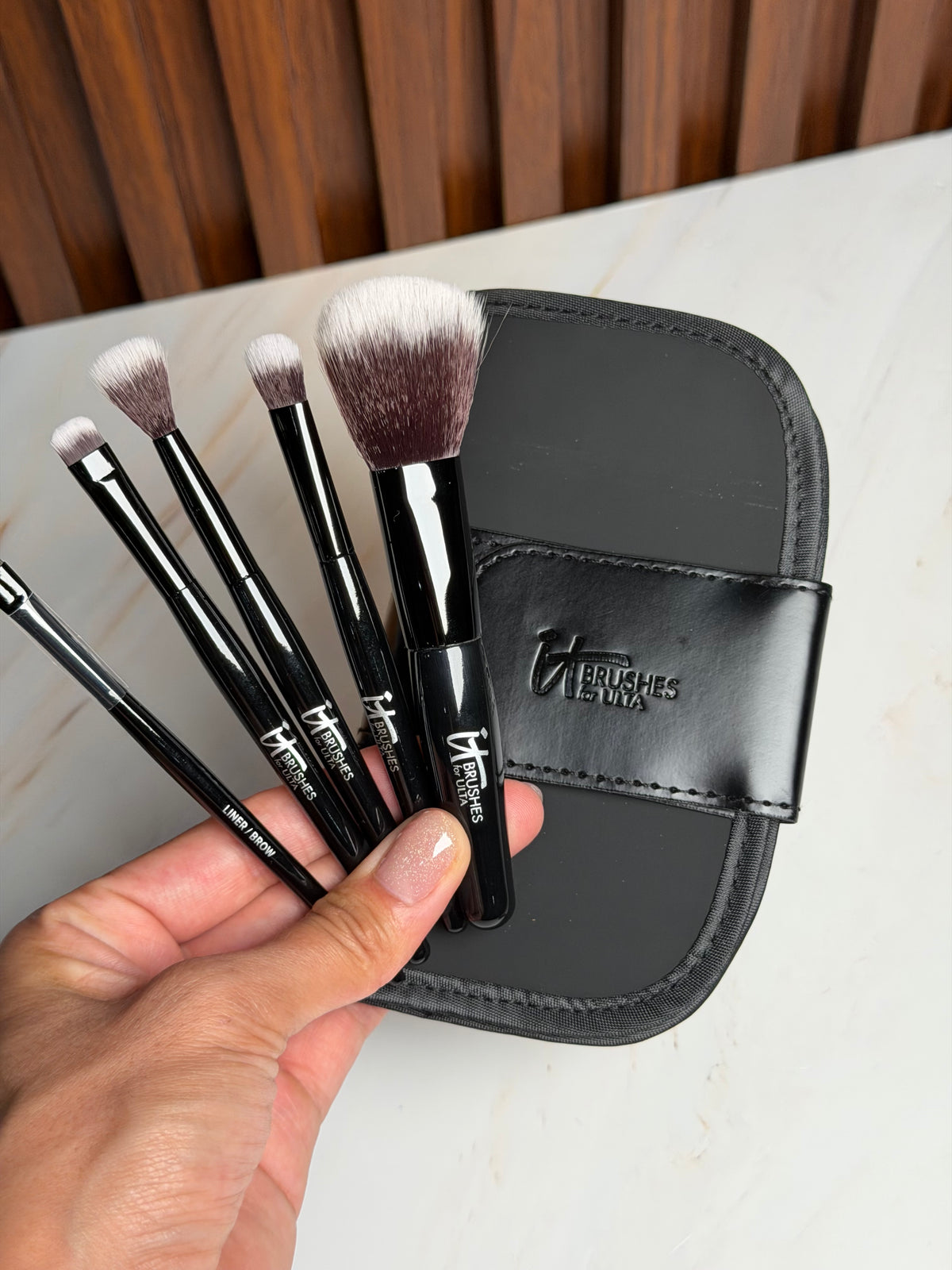 IT Brushes For ULTA- Your Face & Eye Essentials Mini 5 Pc Travel Brush Set