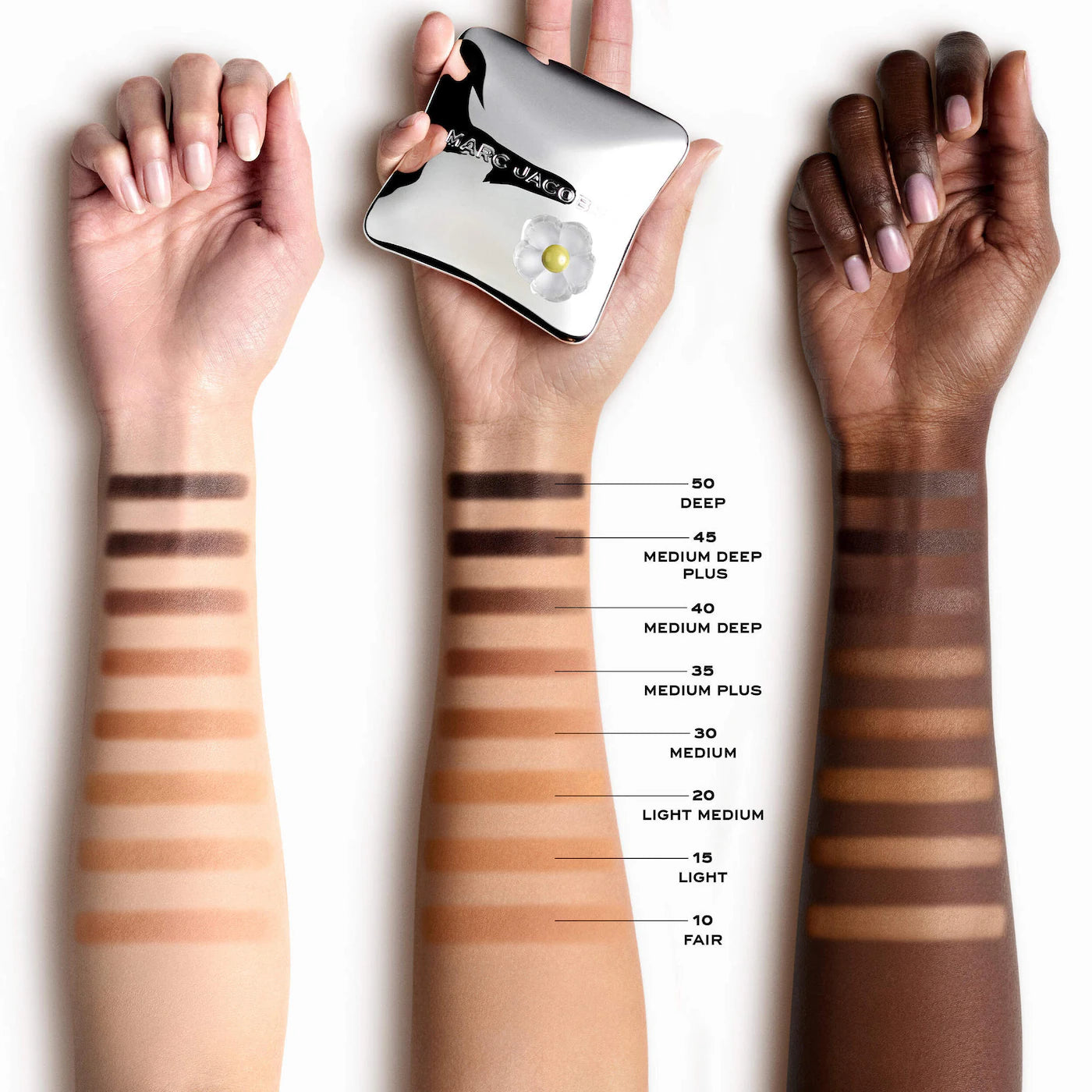 Marc Jacobs Beauty- Legally Bronze Talc-Free Blurring Powder Bronzer- TONO- 20 LIGHT MÉDIUM
