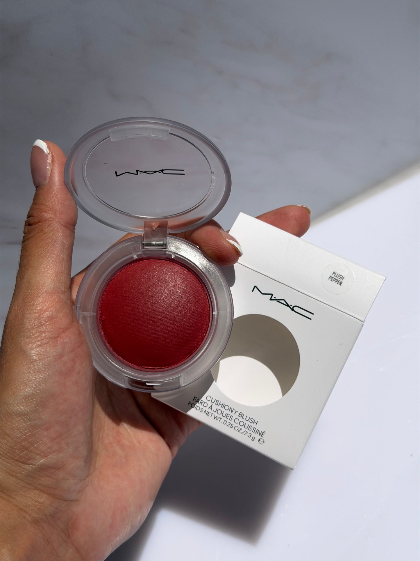MAC Cosmetics-Glow Play Cushiony Lightweight Buildable Blurring Blush