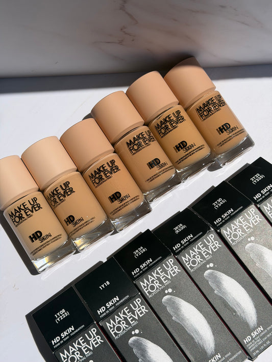 HD SKIN- Undetectable foundation: natural finish Make Up for Ever