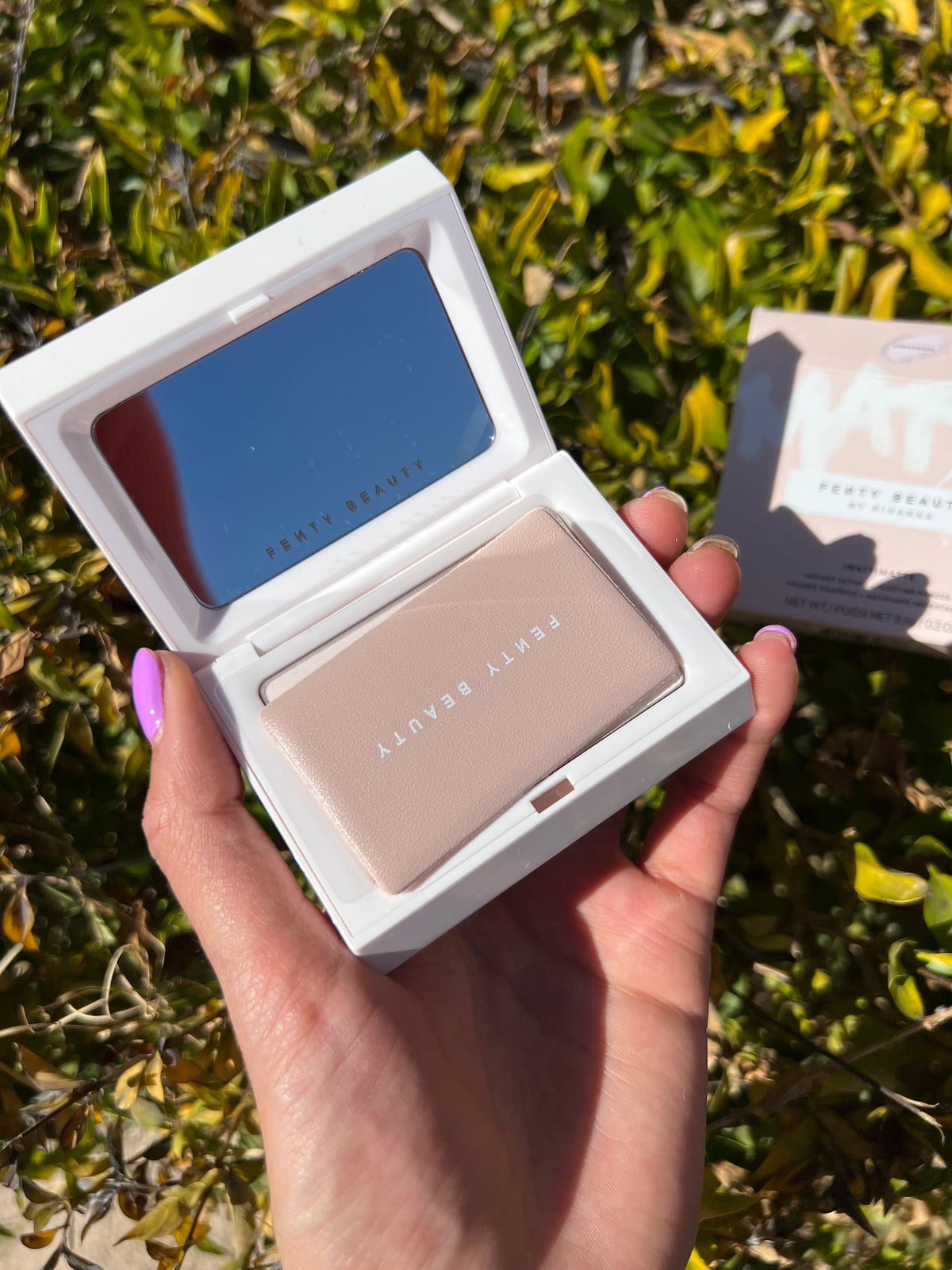 Invisimatte Instant Setting + Blotting Powder Fenty Beauty By Rihanna