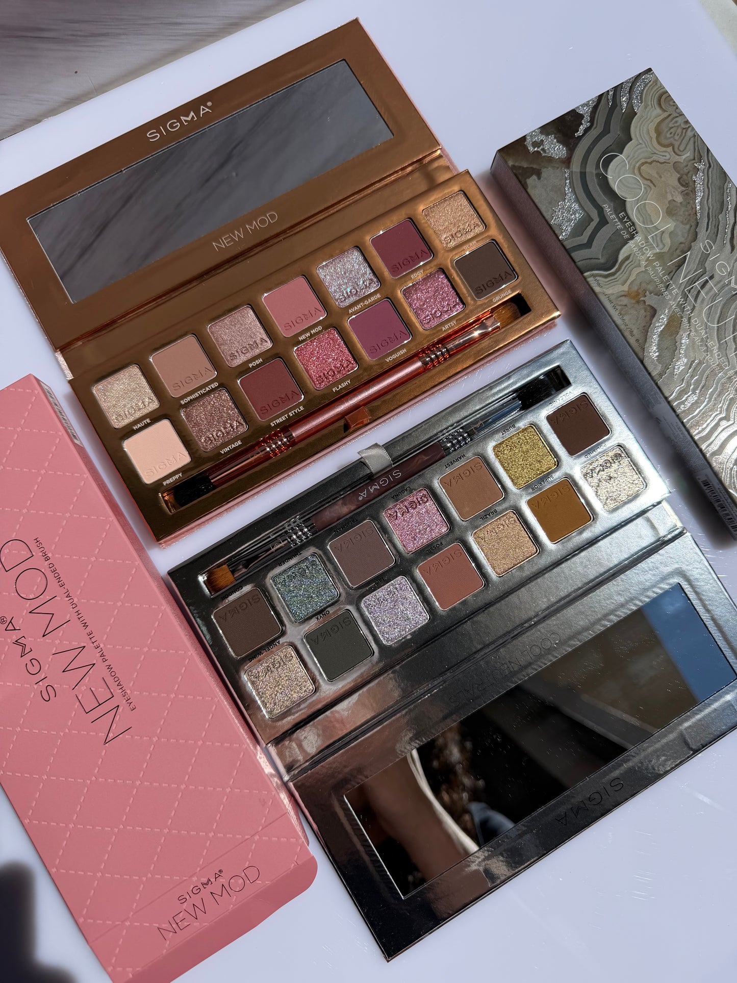 Sigma Beauty-Cool Neutrals Eyeshadow Palette