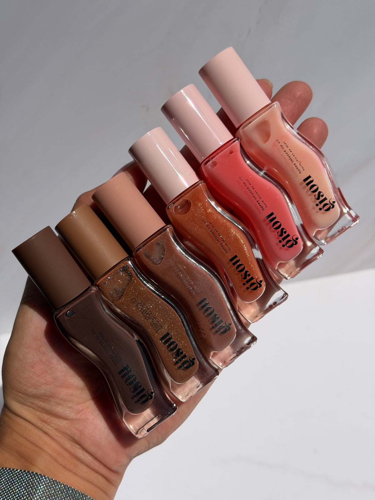 Honey Infused Hydrating Lip Oil Gisou