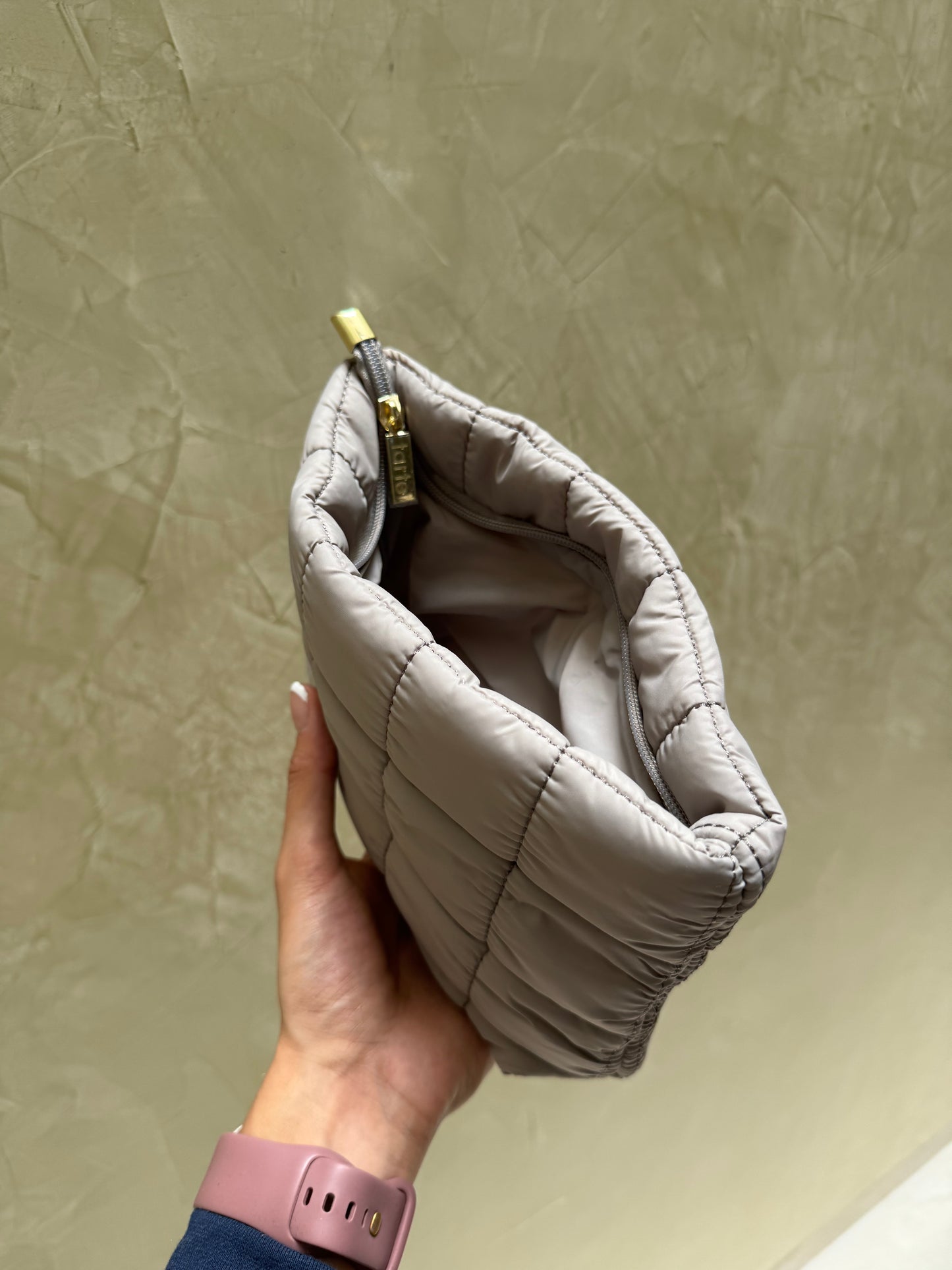 Cosmetiquera Puffy Tarte Gris