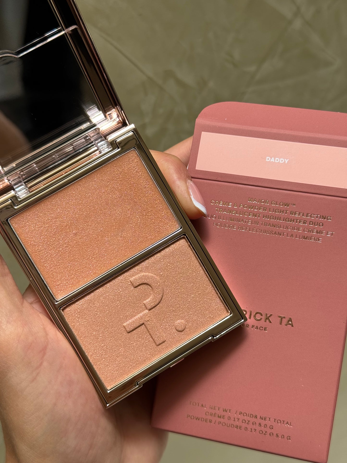 PATRICK TA Major Glow Crème & Powder Light Reflecting Translucent Highlighter Duo DADDY