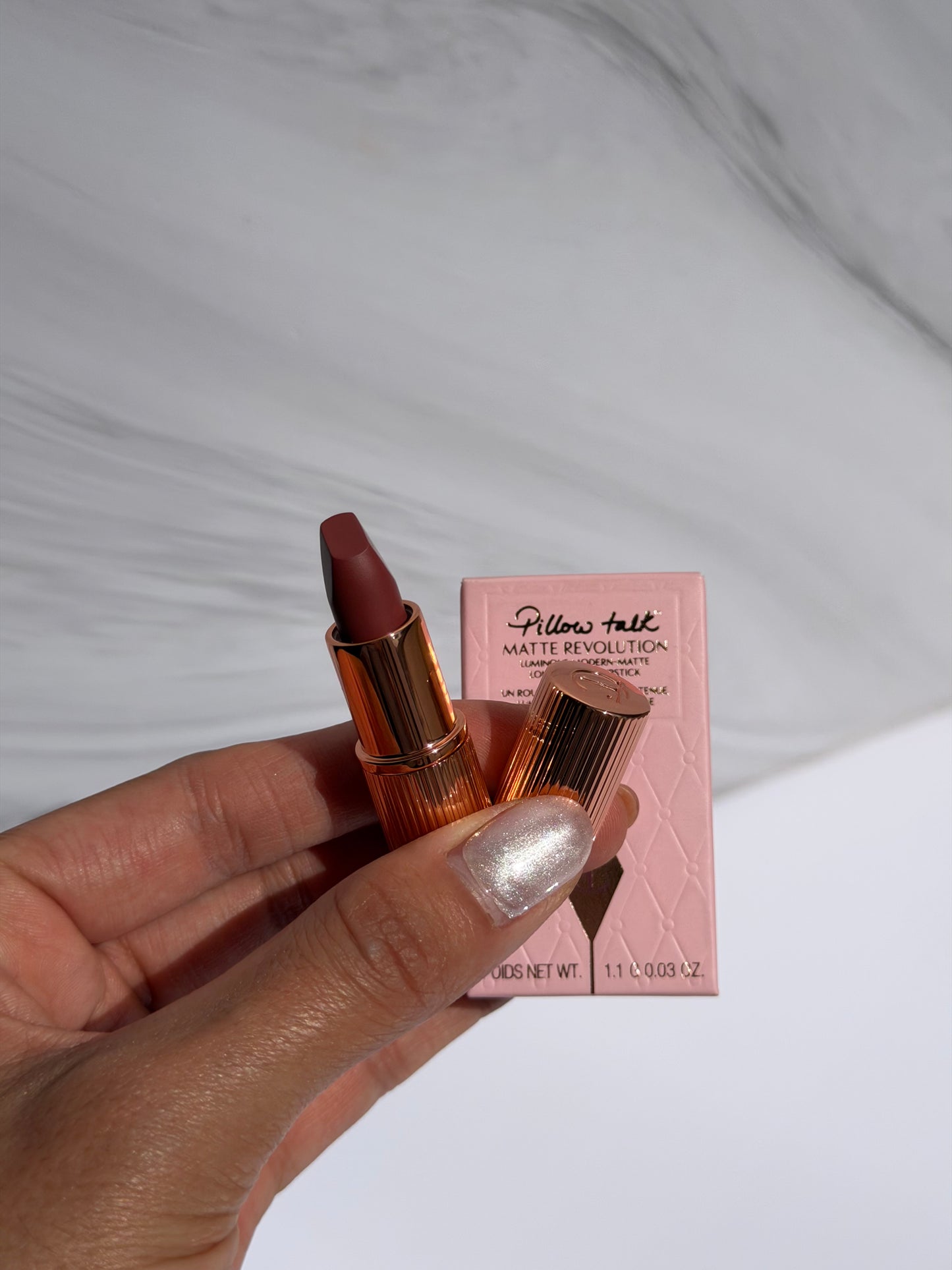 Mini Charlotte Tilbury Matte Revolution Hydrating Lipstick Tono- Pillow Talk Medium
