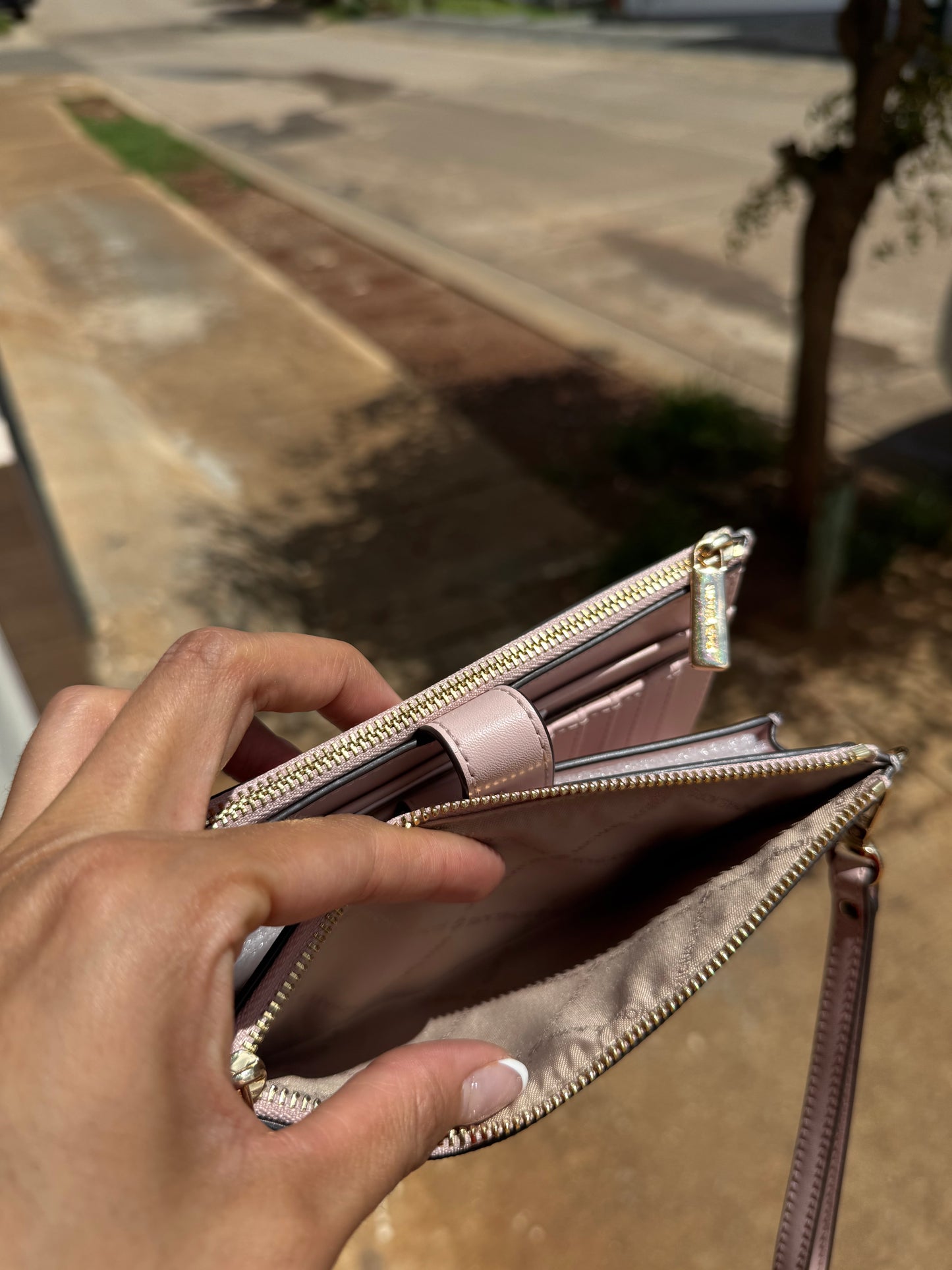 Phone Wallet Michael Kors Beige con Rosa