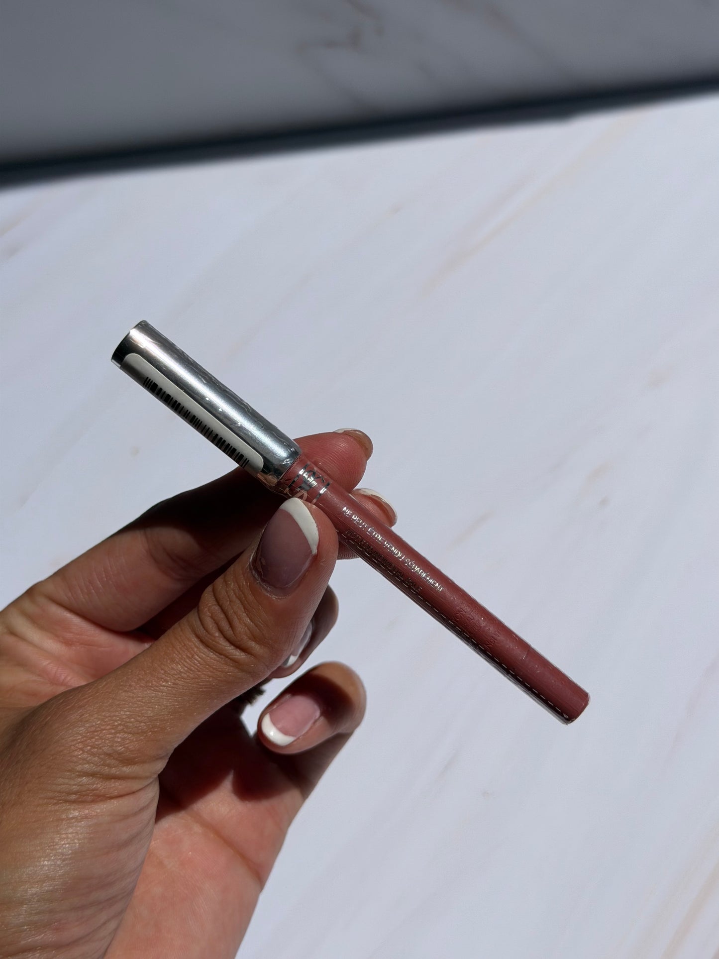 Yves Saint Laurent- MINI Kiss Shaper Long-Lasting Sculpting Lip Liner- Tono 1 Pink nude