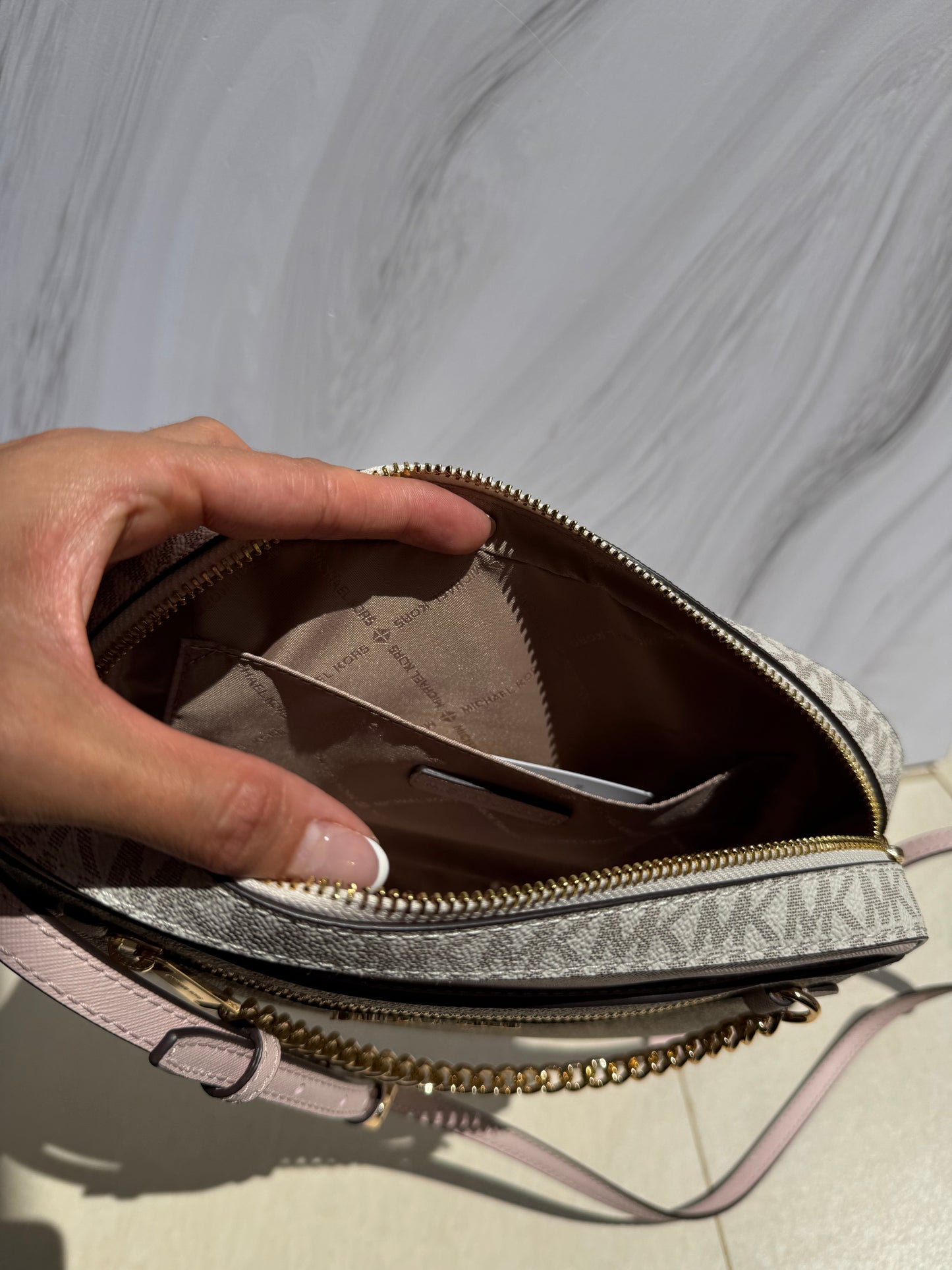 Jet Set Large Logo Crossbody Bag- Michael Kors -