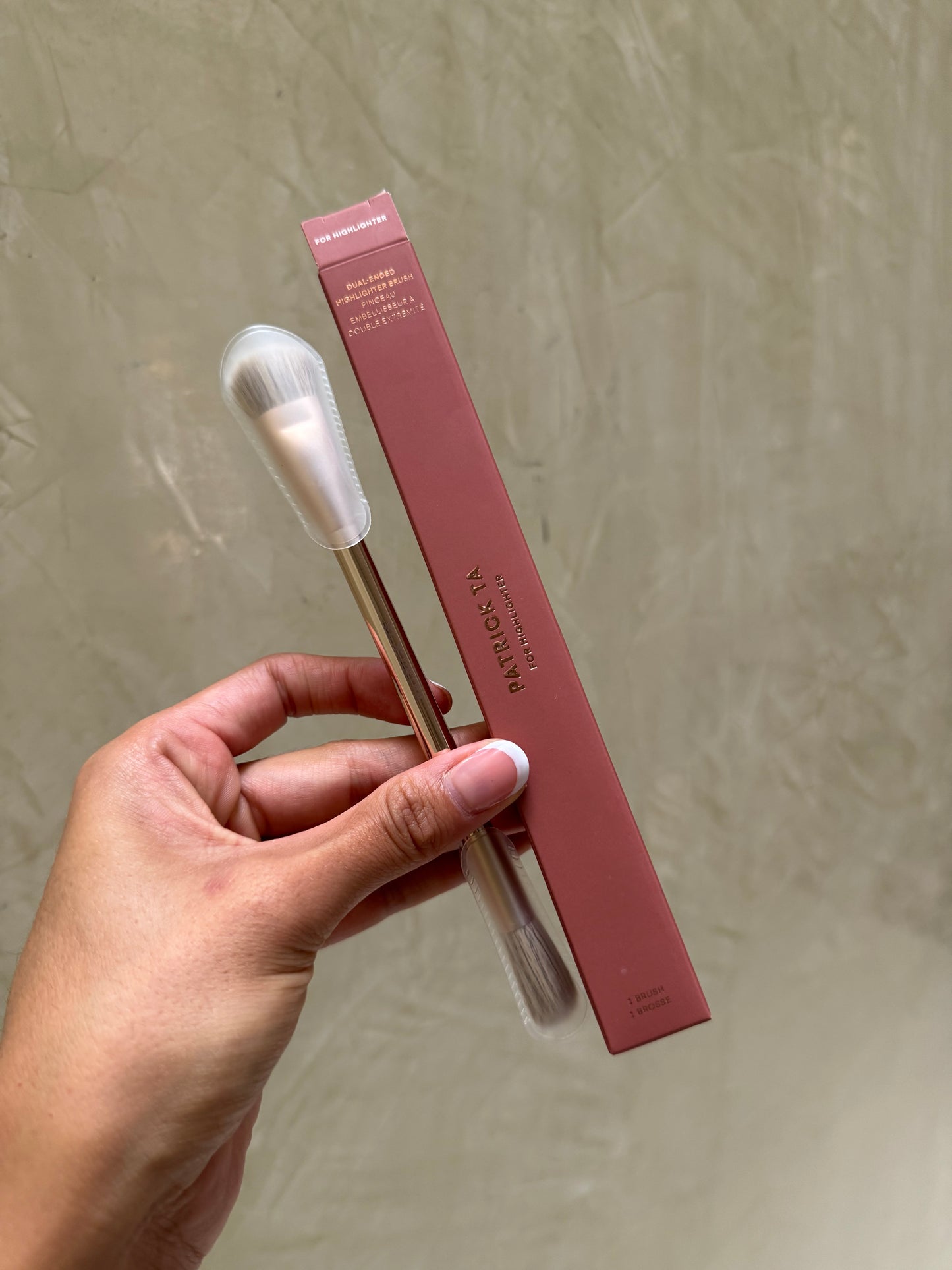 PATRICK TA Dual Ended Highlighter Brush