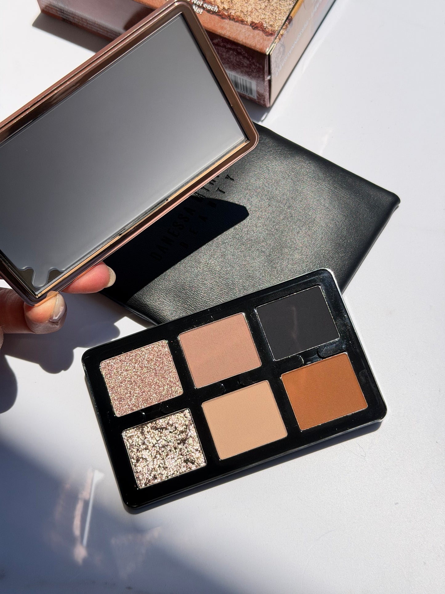 Danessa Myricks -Mini Everyday Magic Neutral Freedom Palette
