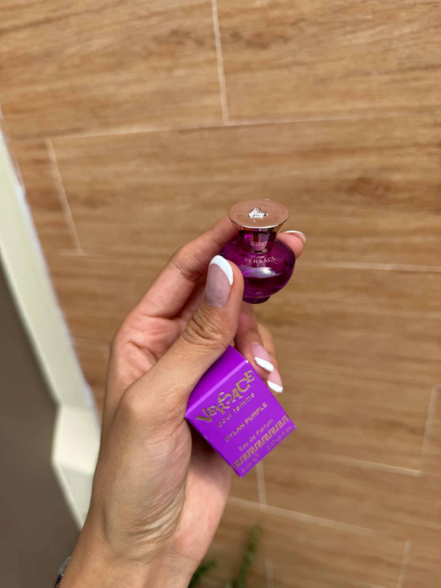 Mini EDP Dylan Purple VERSACE 5ml SIN CAJA