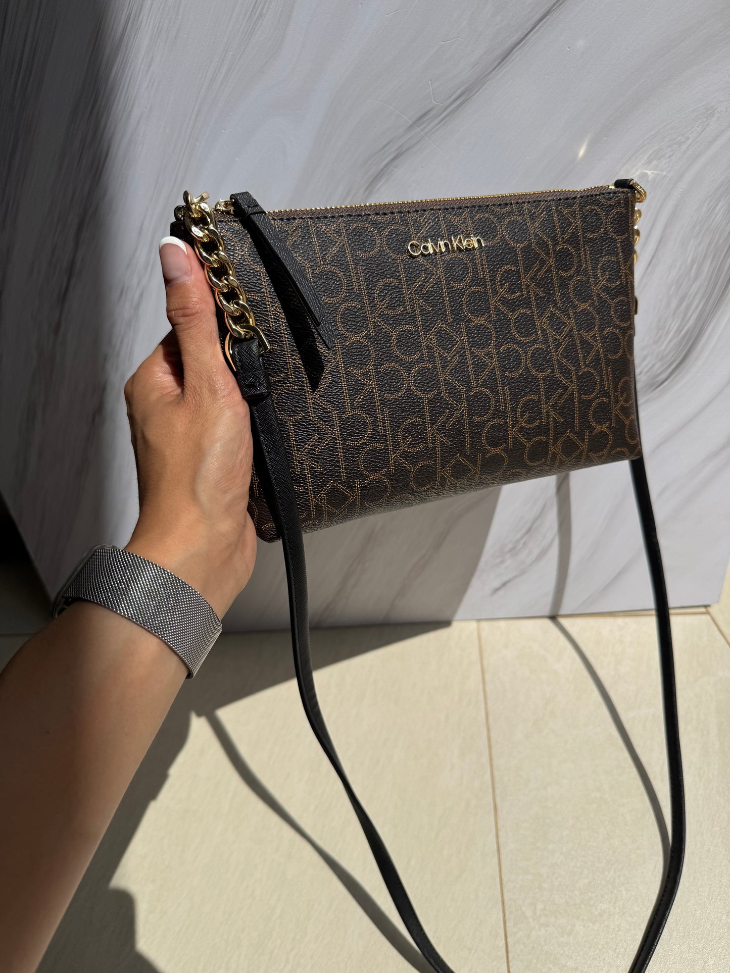 Crossbody Calvin Klein Cafe con Logo