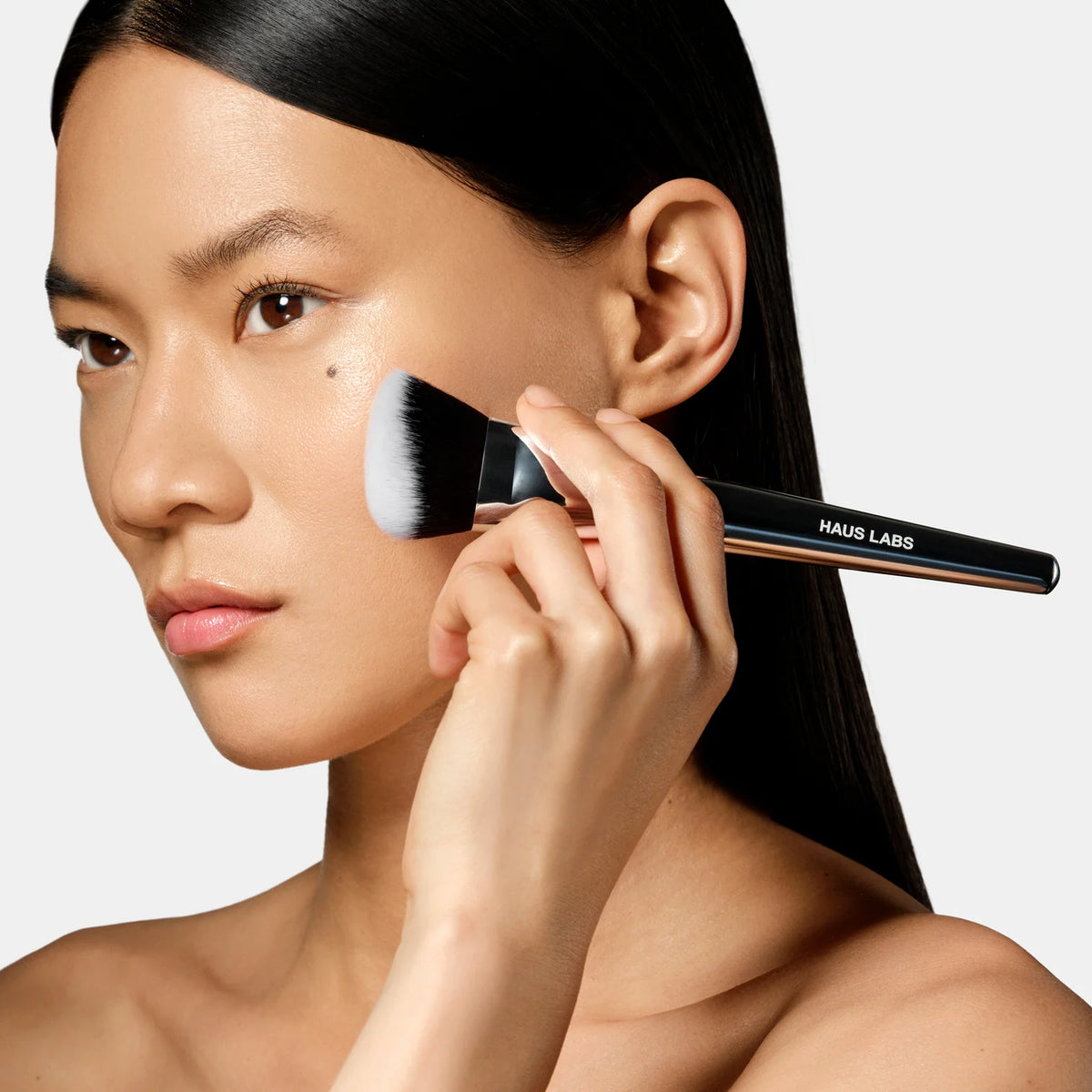 Haus Labs-Foundation Brush