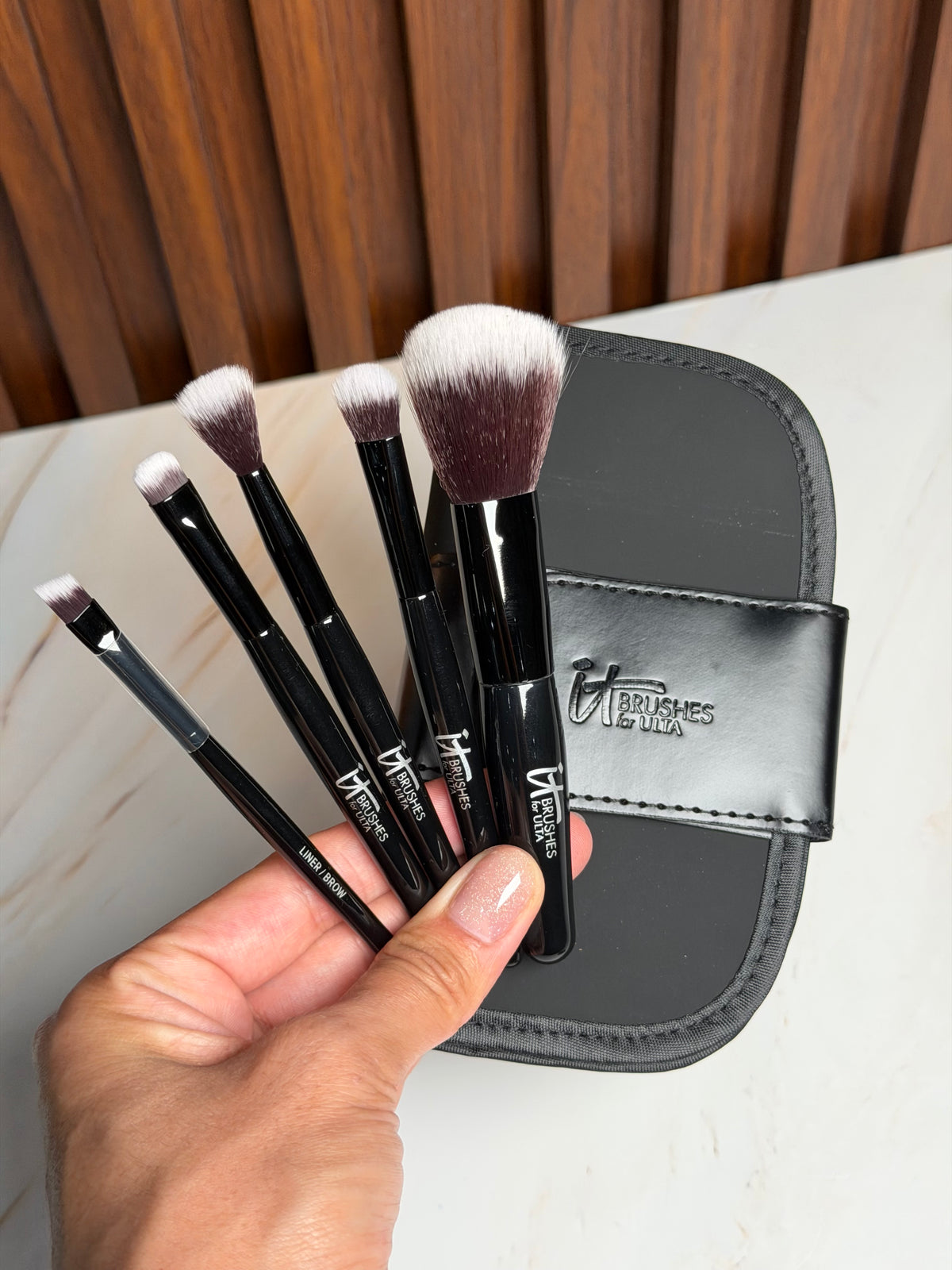 IT Brushes For ULTA- Your Face & Eye Essentials Mini 5 Pc Travel Brush Set