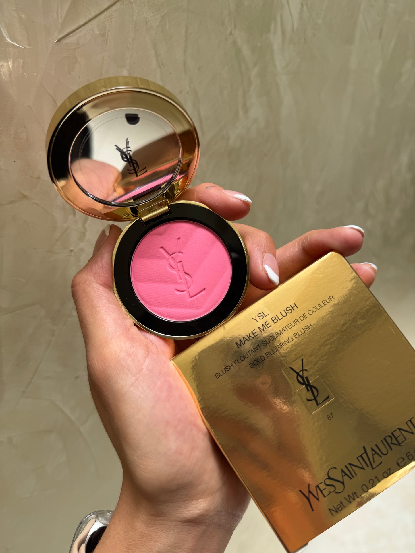 Yves Saint Laurent Make Me Blush 24H Buildable Powder Blush Tono- 87 PINK VOLTAGE