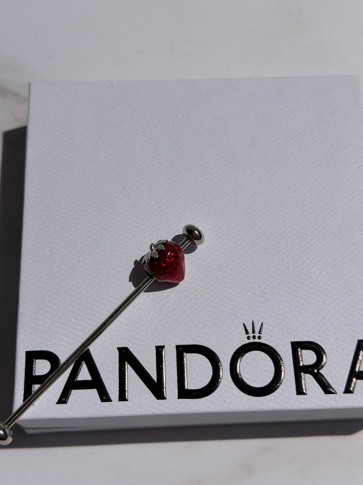 Charm Strawberry PANDORA fresa