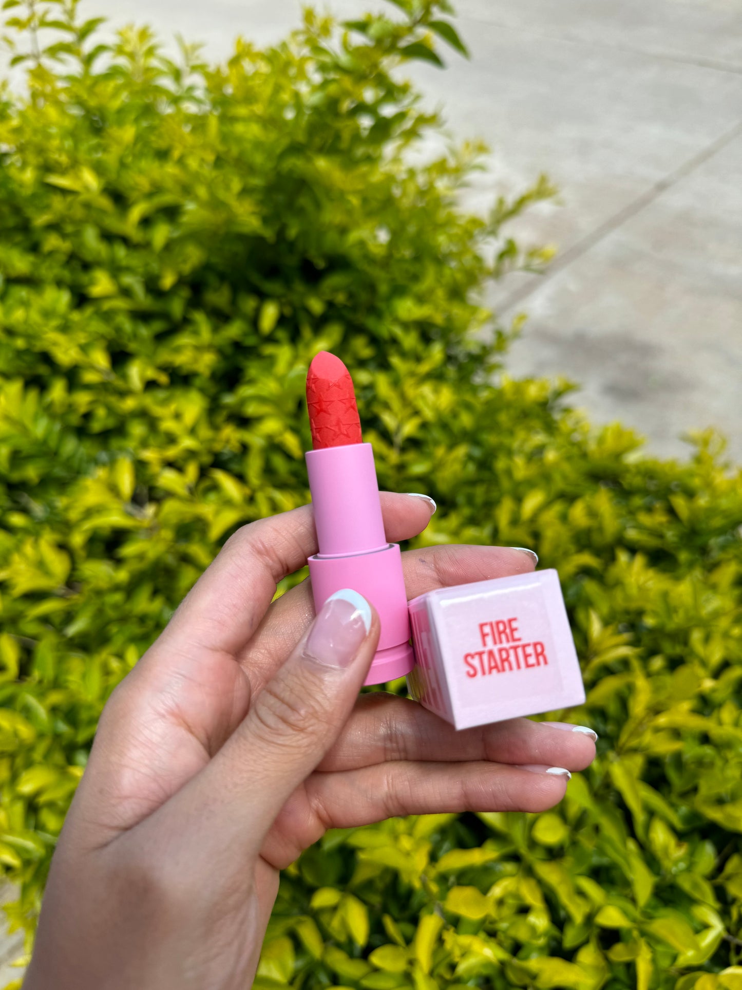 LIPSTICK VELVET TRAP- JEFFREE STAR