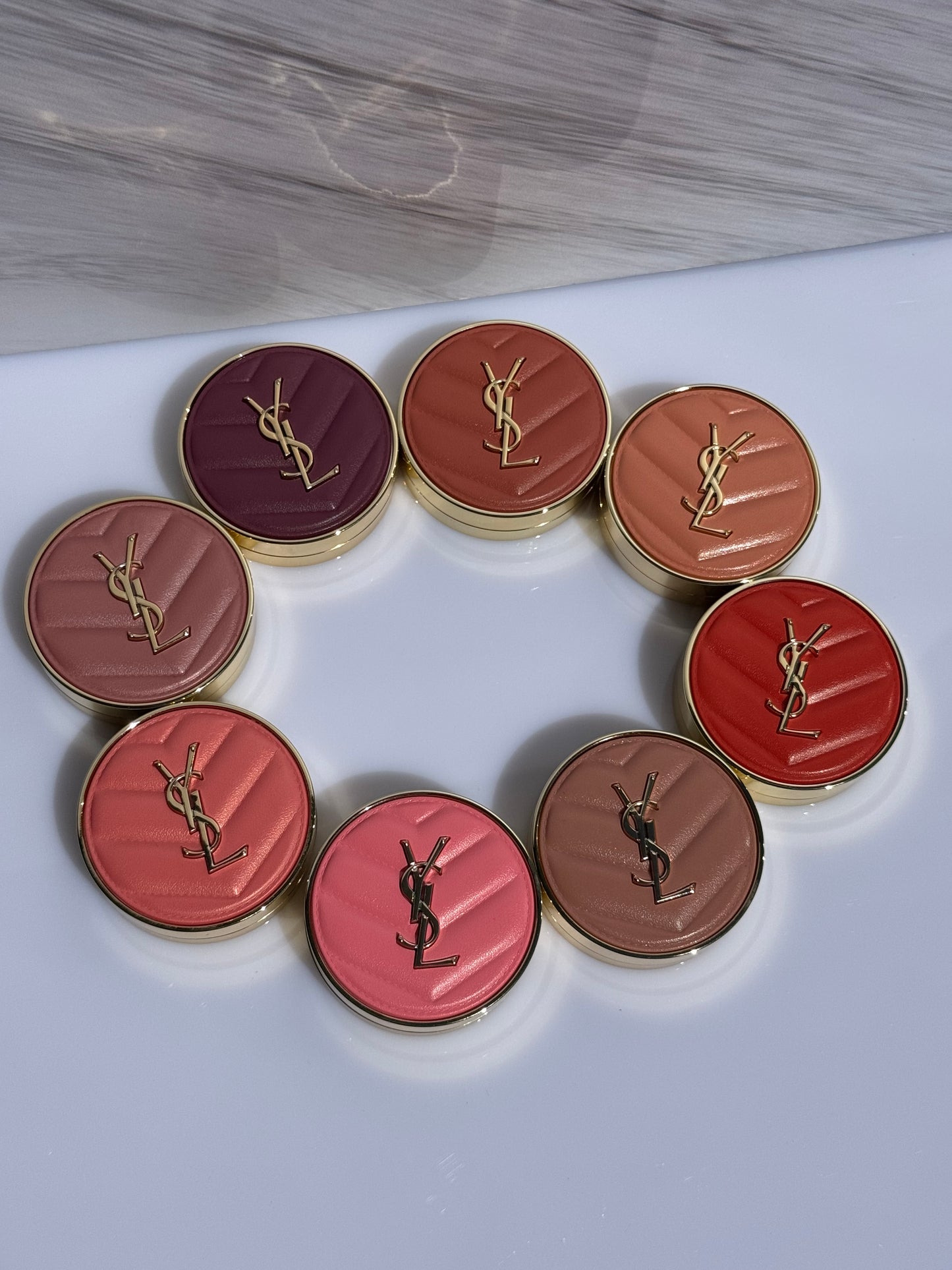 Yves Saint Laurent Make Me Blush 24H Buildable Powder Blush tono-  83 Spicy Berry YSL
