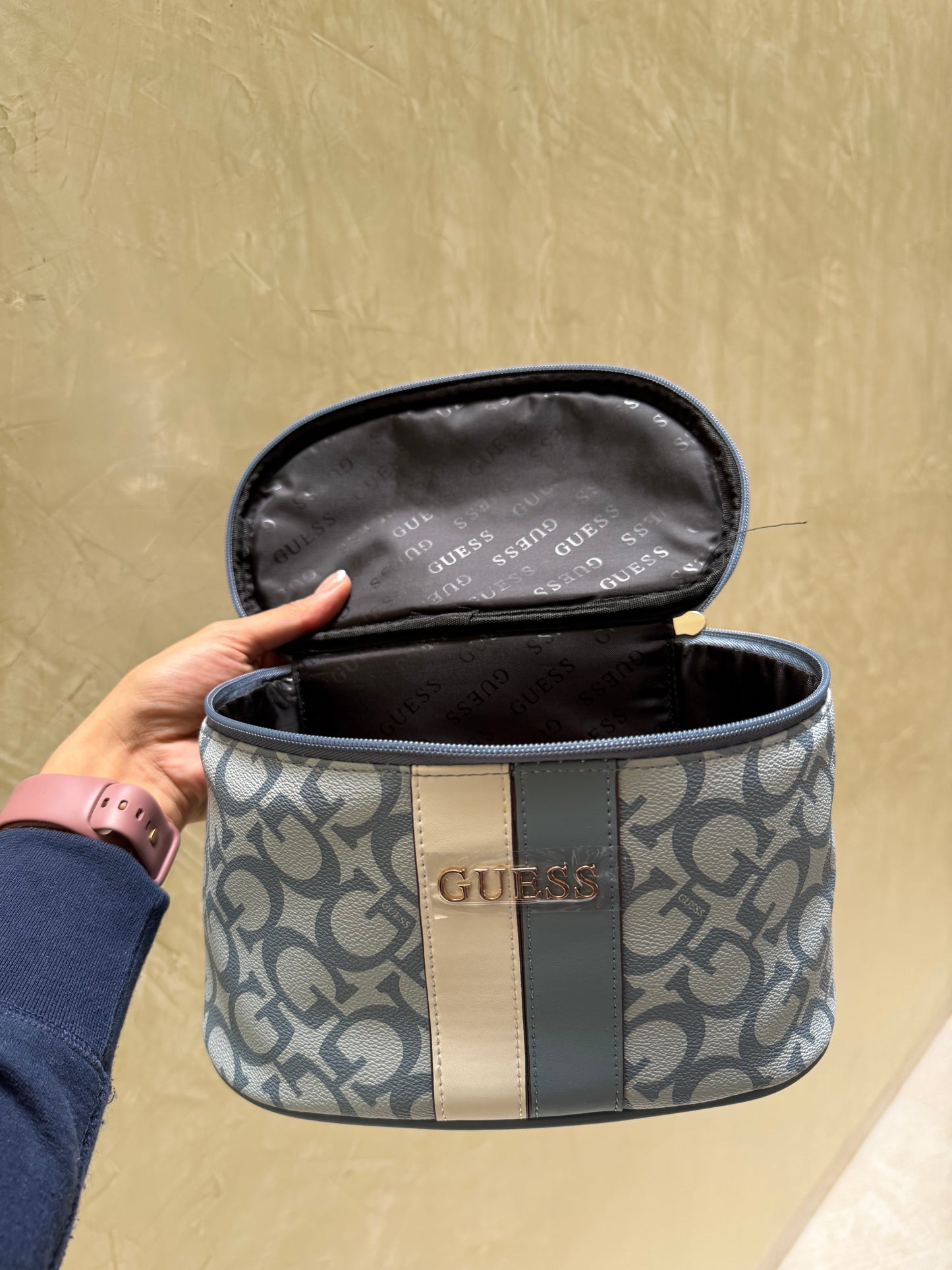 Cosmetiquera GUESS Azul