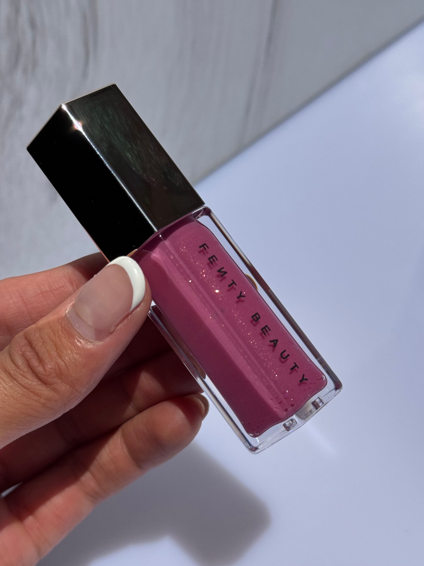 The Gloss Bomb Vault- FENTY BEAUTY